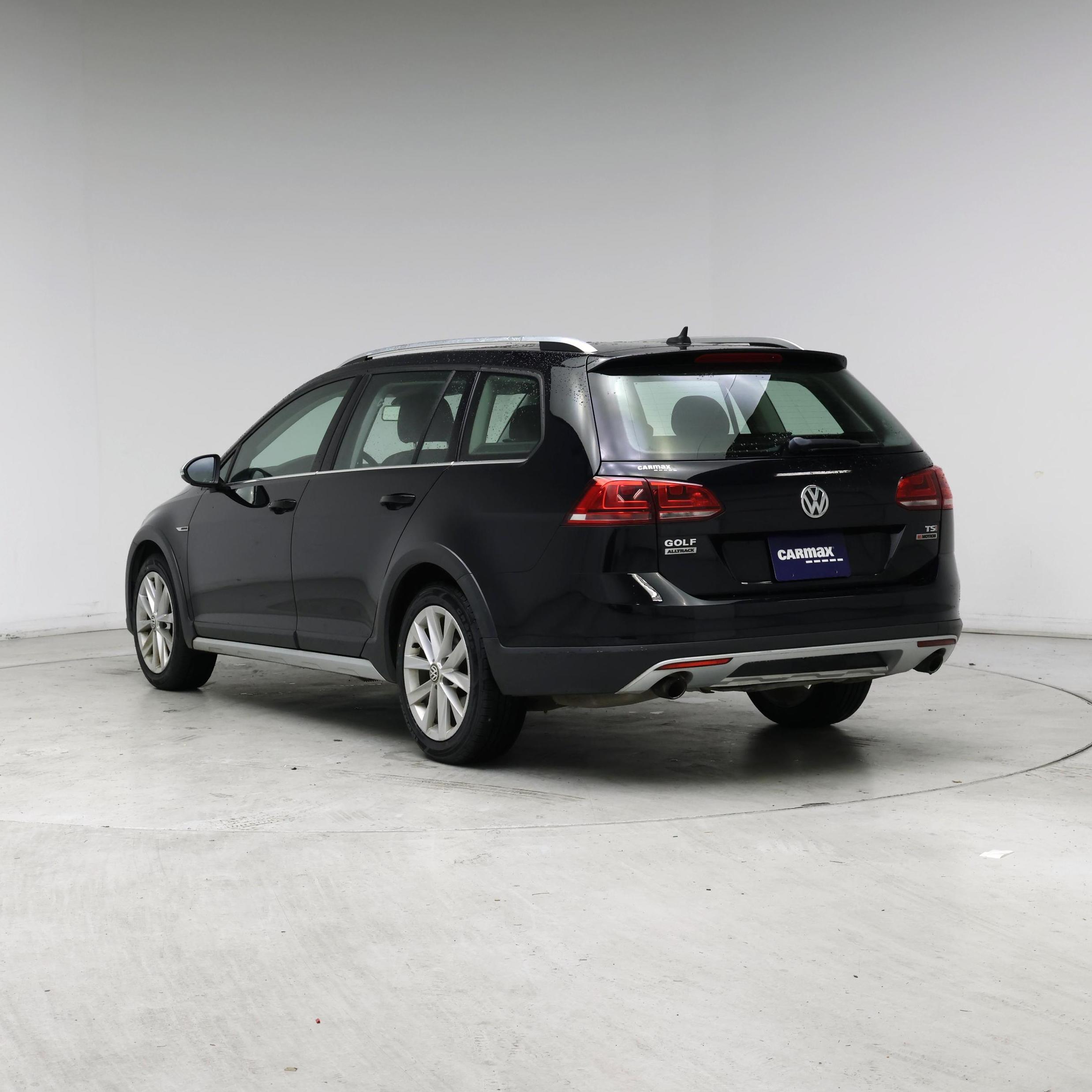 Thumbnail: 2017 Volkswagen Golf - 2