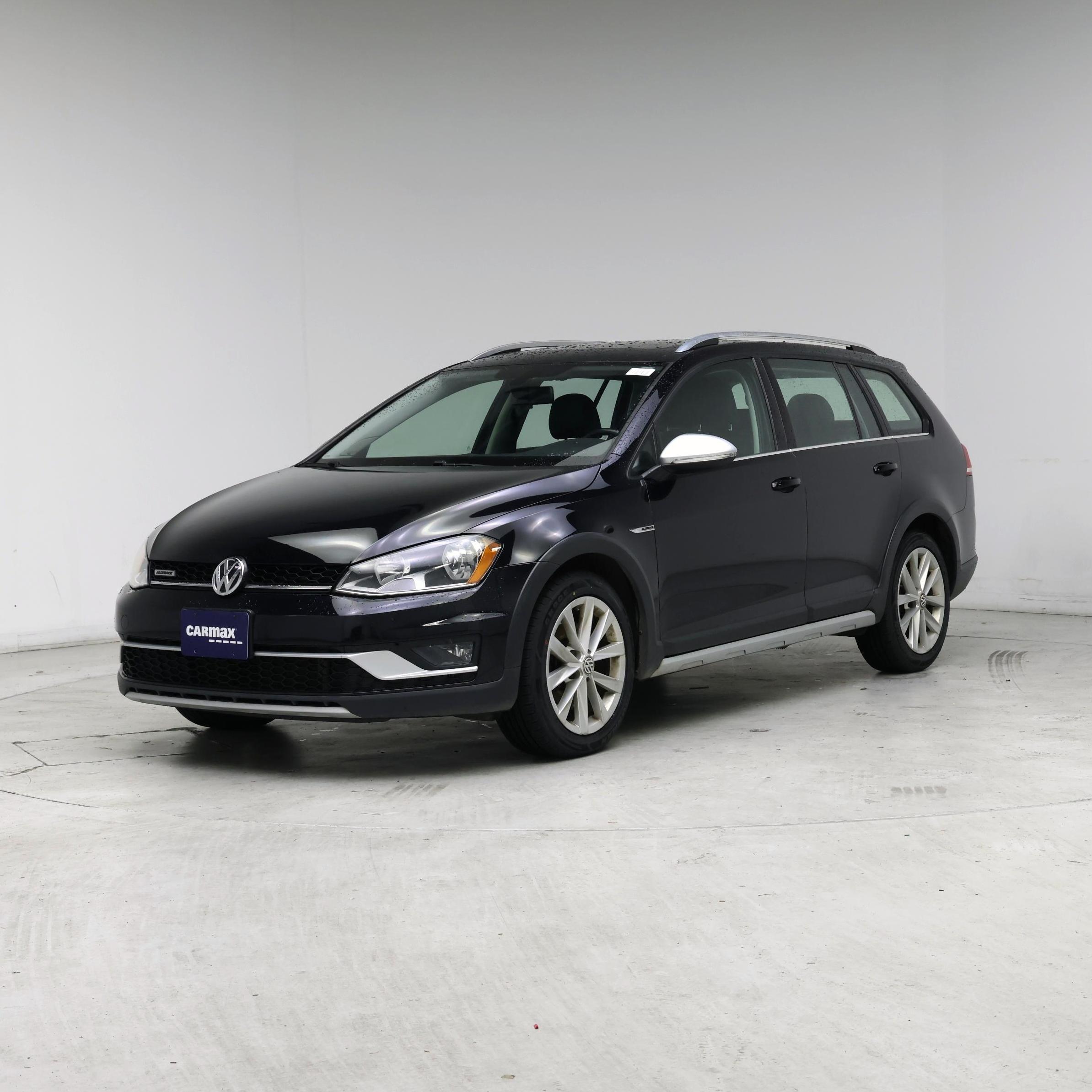 Thumbnail: 2017 Volkswagen Golf - 4