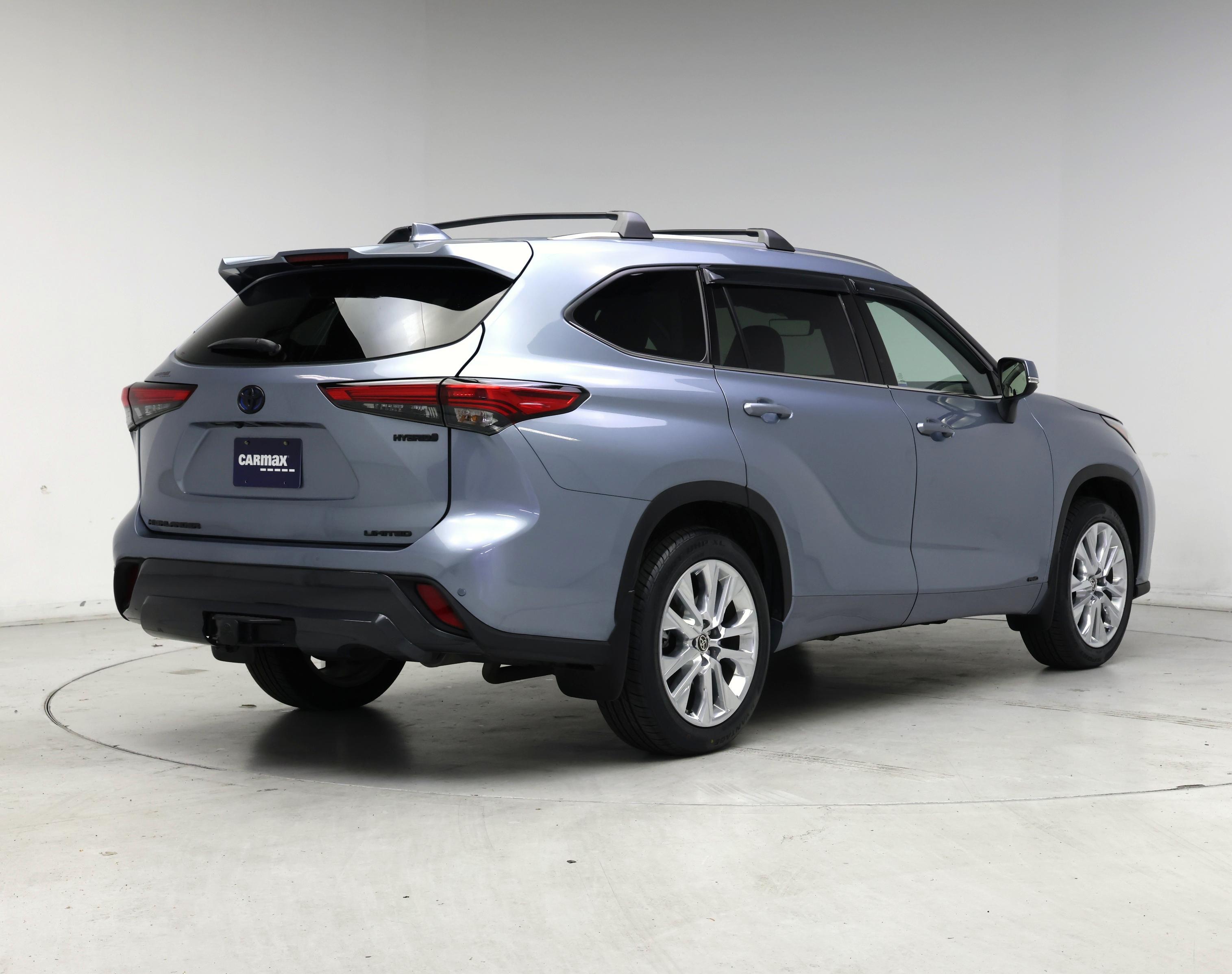 Thumbnail: 2022 Toyota Highlander - 8