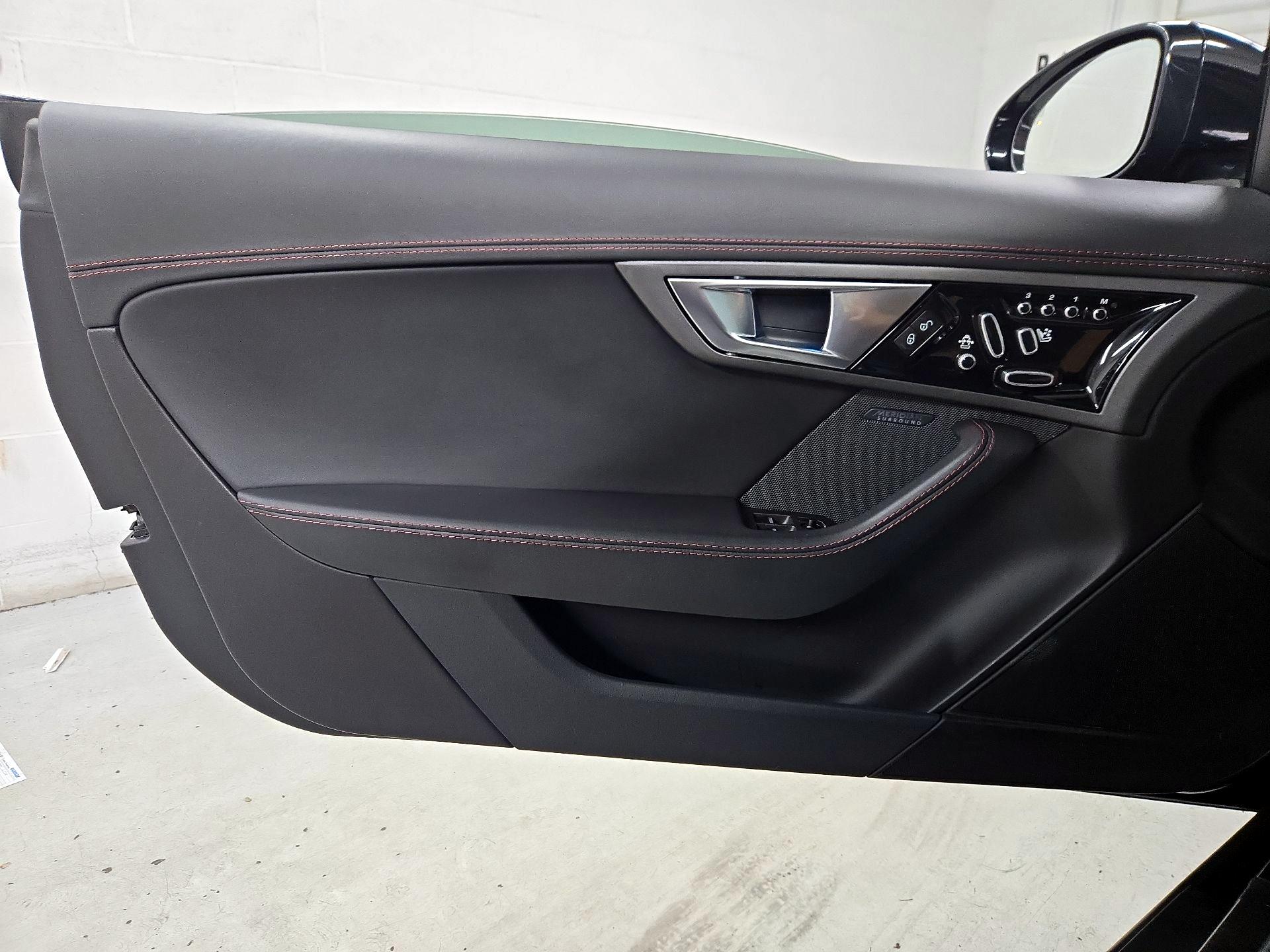 Thumbnail: 2015 Jaguar F-Type - 12
