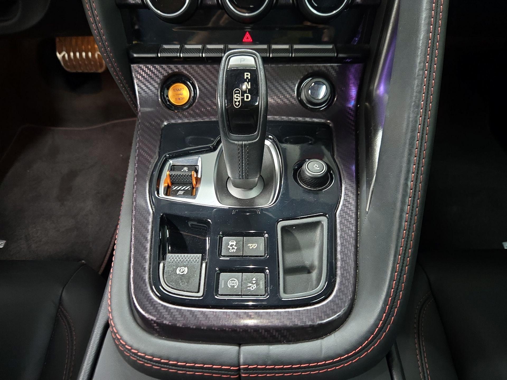Thumbnail: 2015 Jaguar F-Type - 18