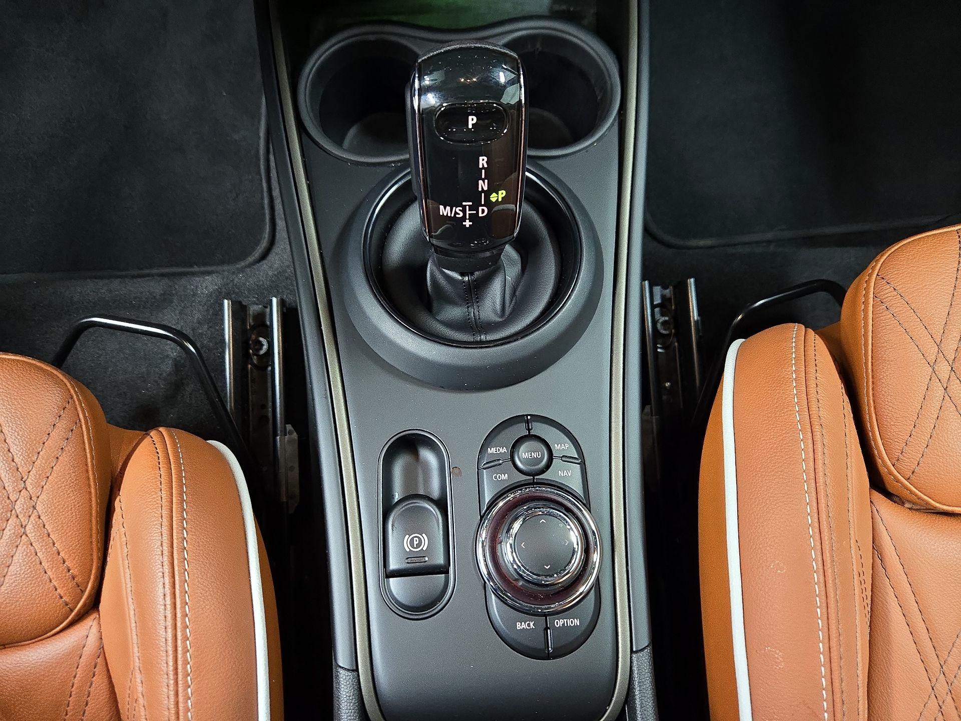 Thumbnail: 2022 MINI Cooper Countryman - 18