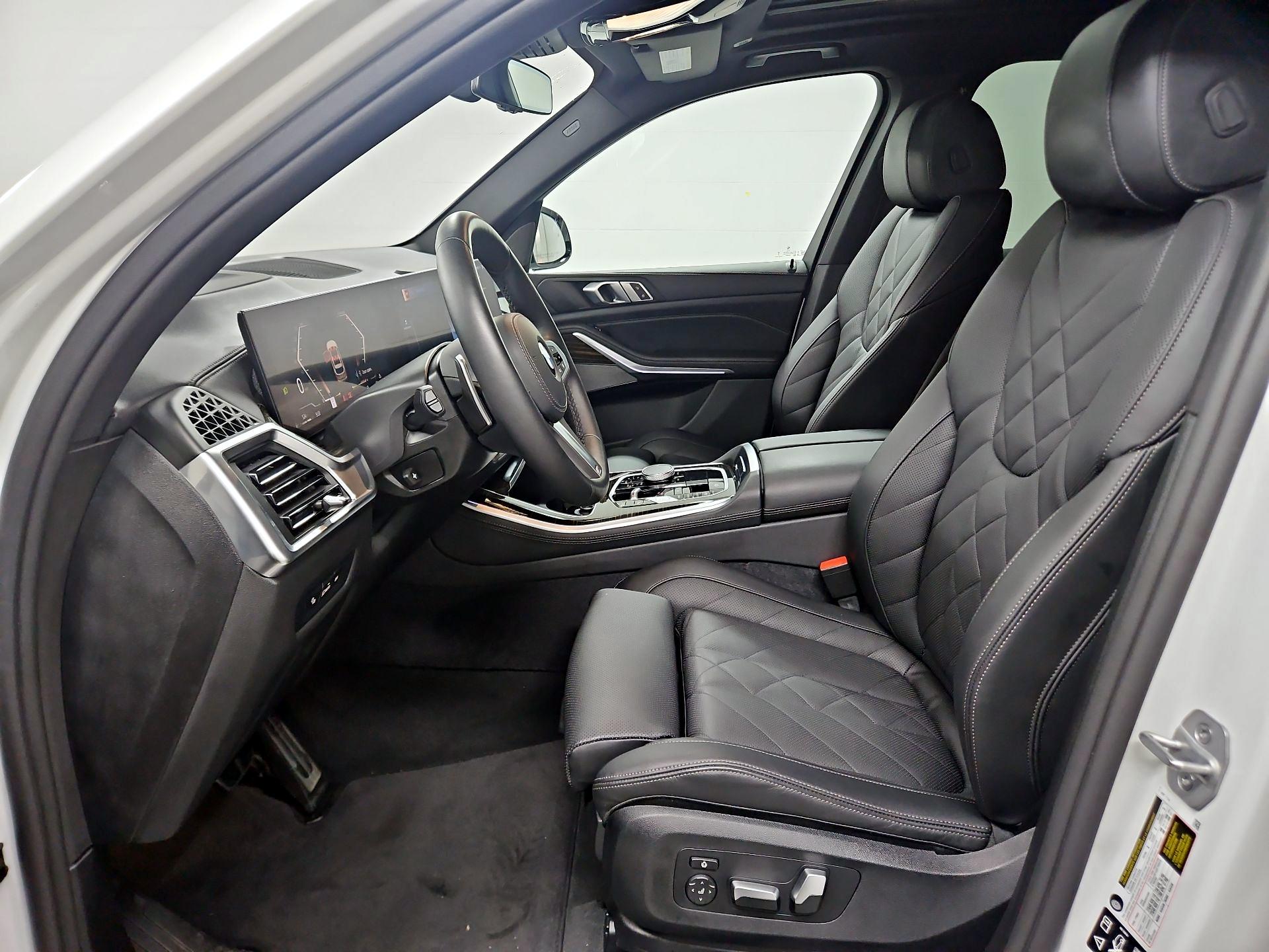 Thumbnail: 2025 BMW X5 - 11