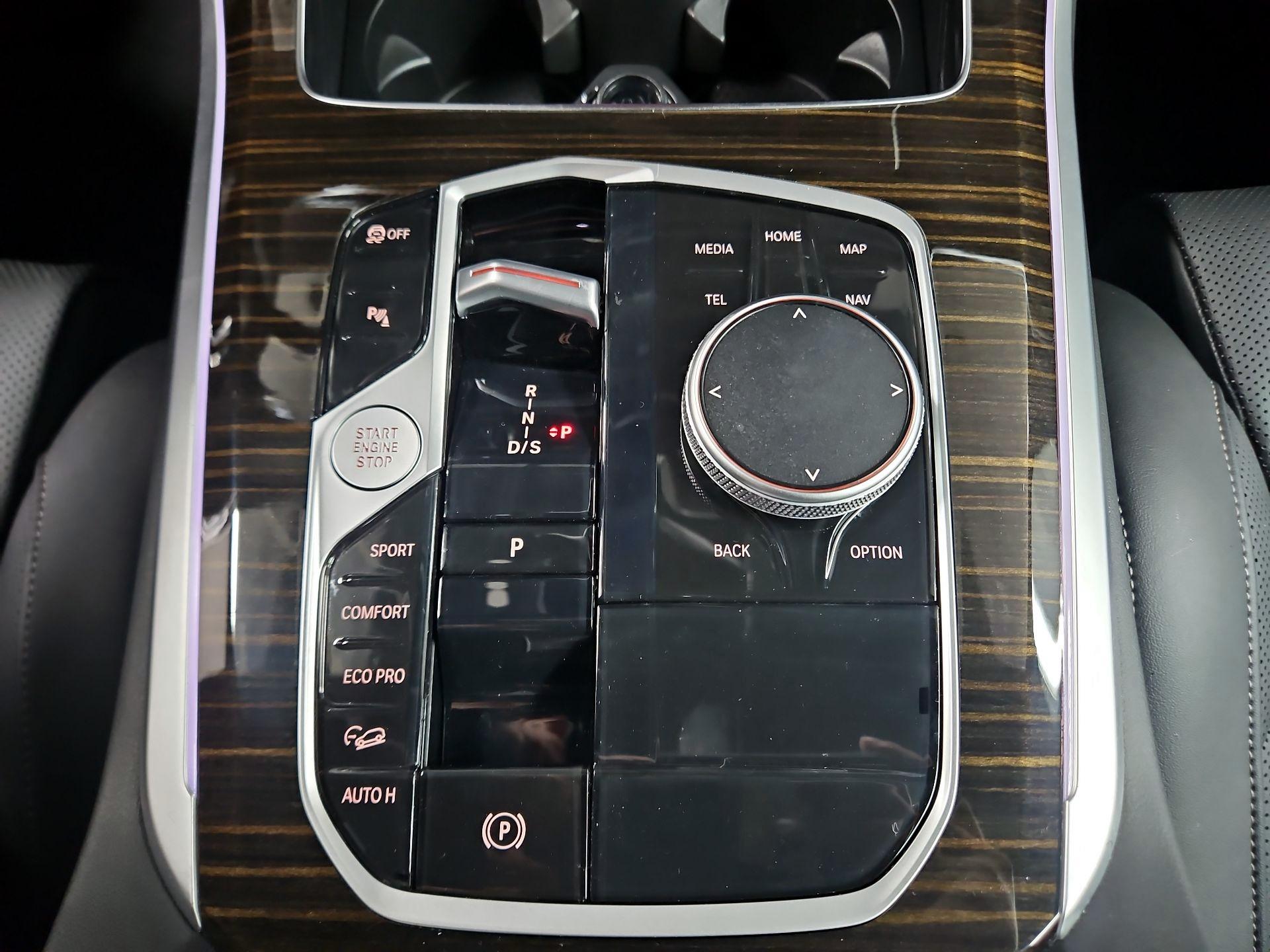 Thumbnail: 2025 BMW X5 - 18