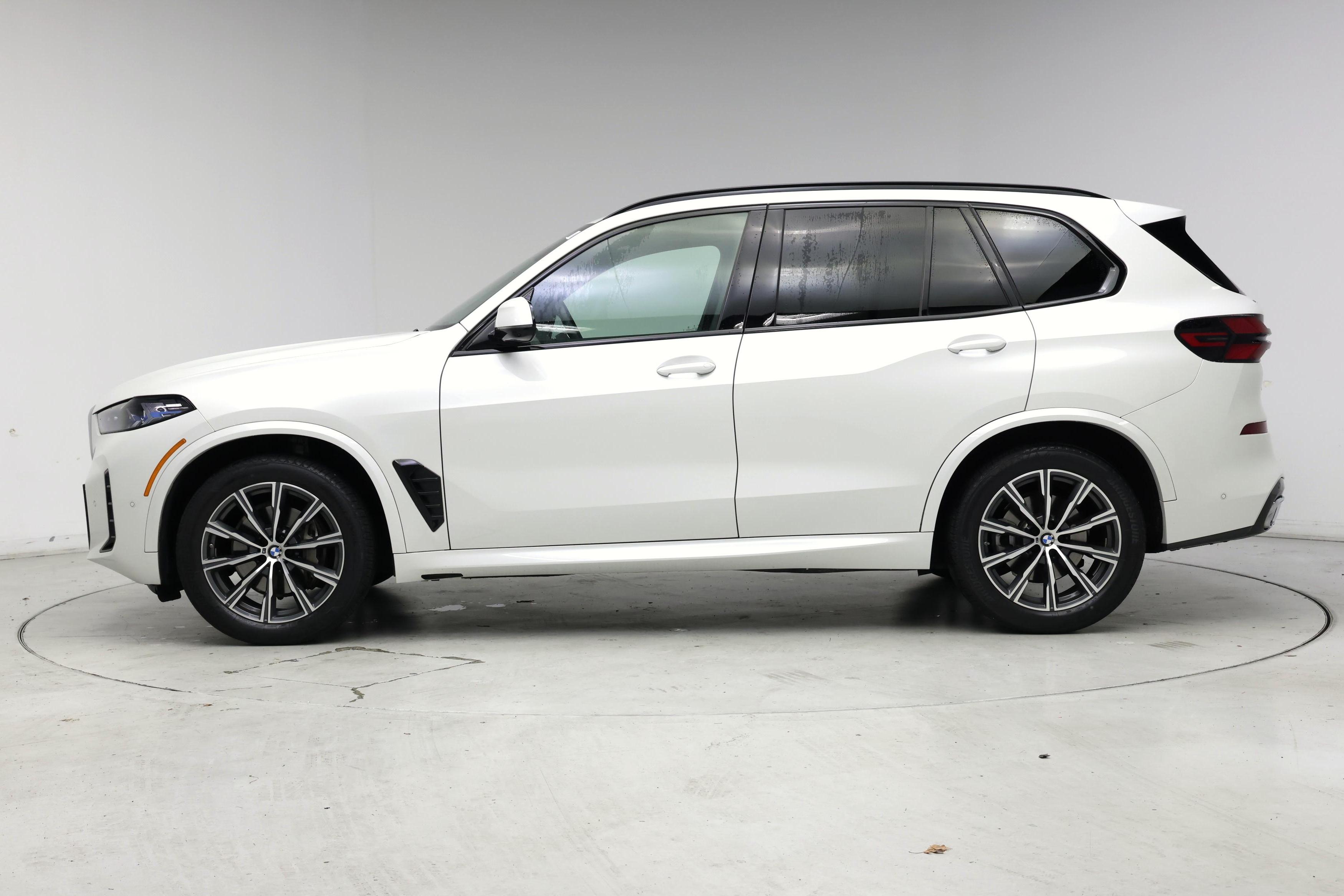 Thumbnail: 2025 BMW X5 - 3