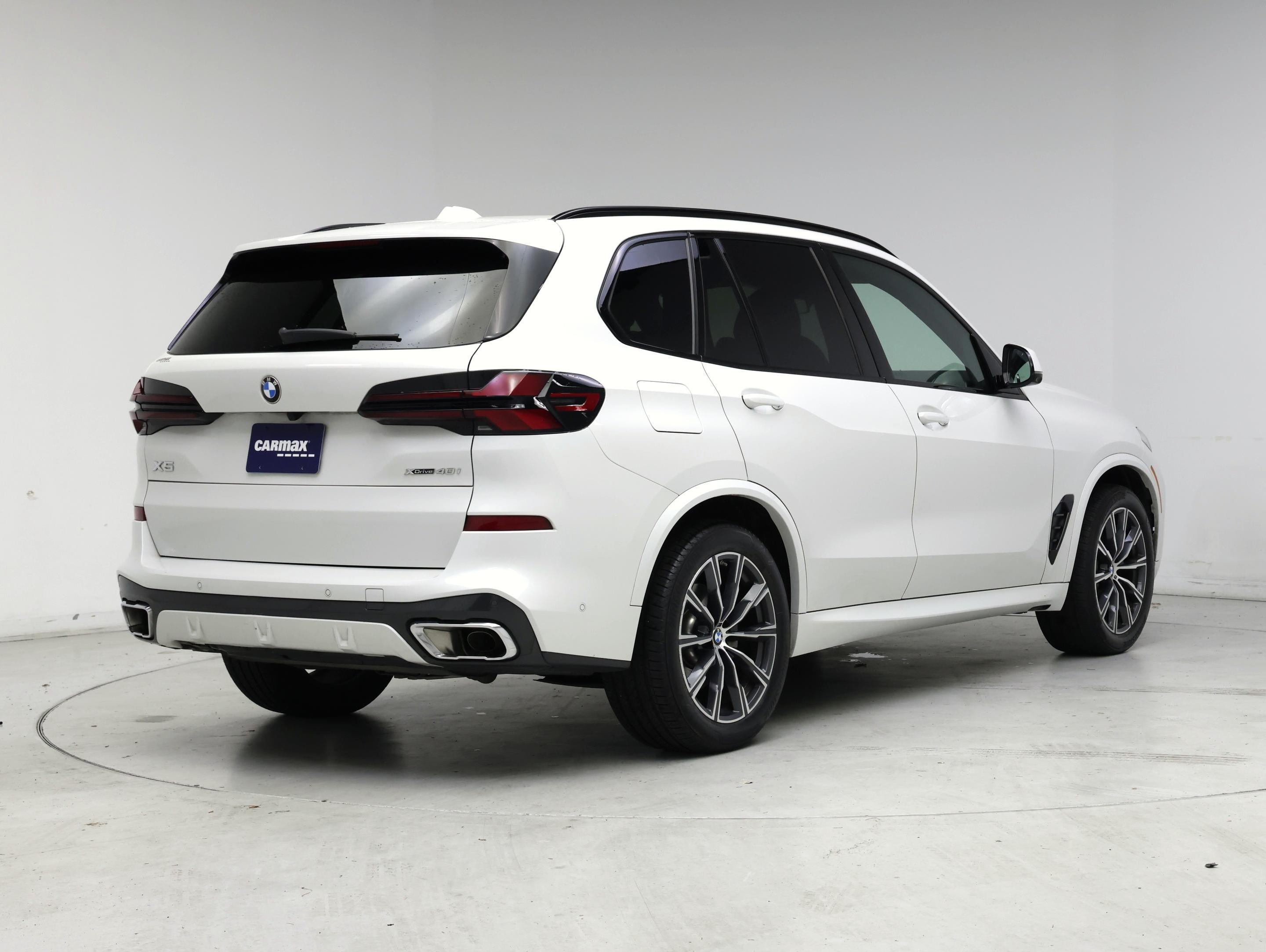 Thumbnail: 2025 BMW X5 - 8