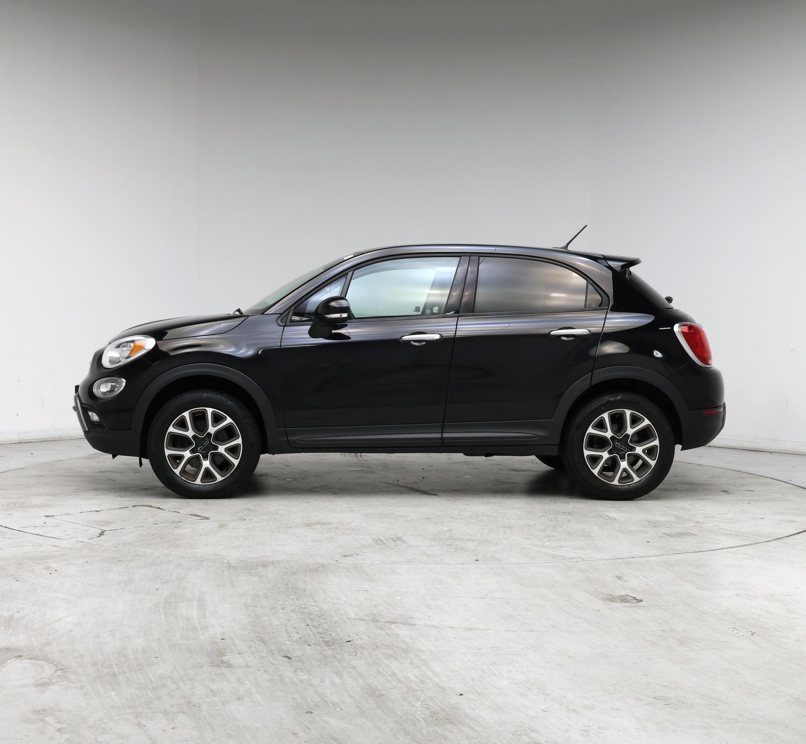 Thumbnail: 2016 Fiat 500X - 3