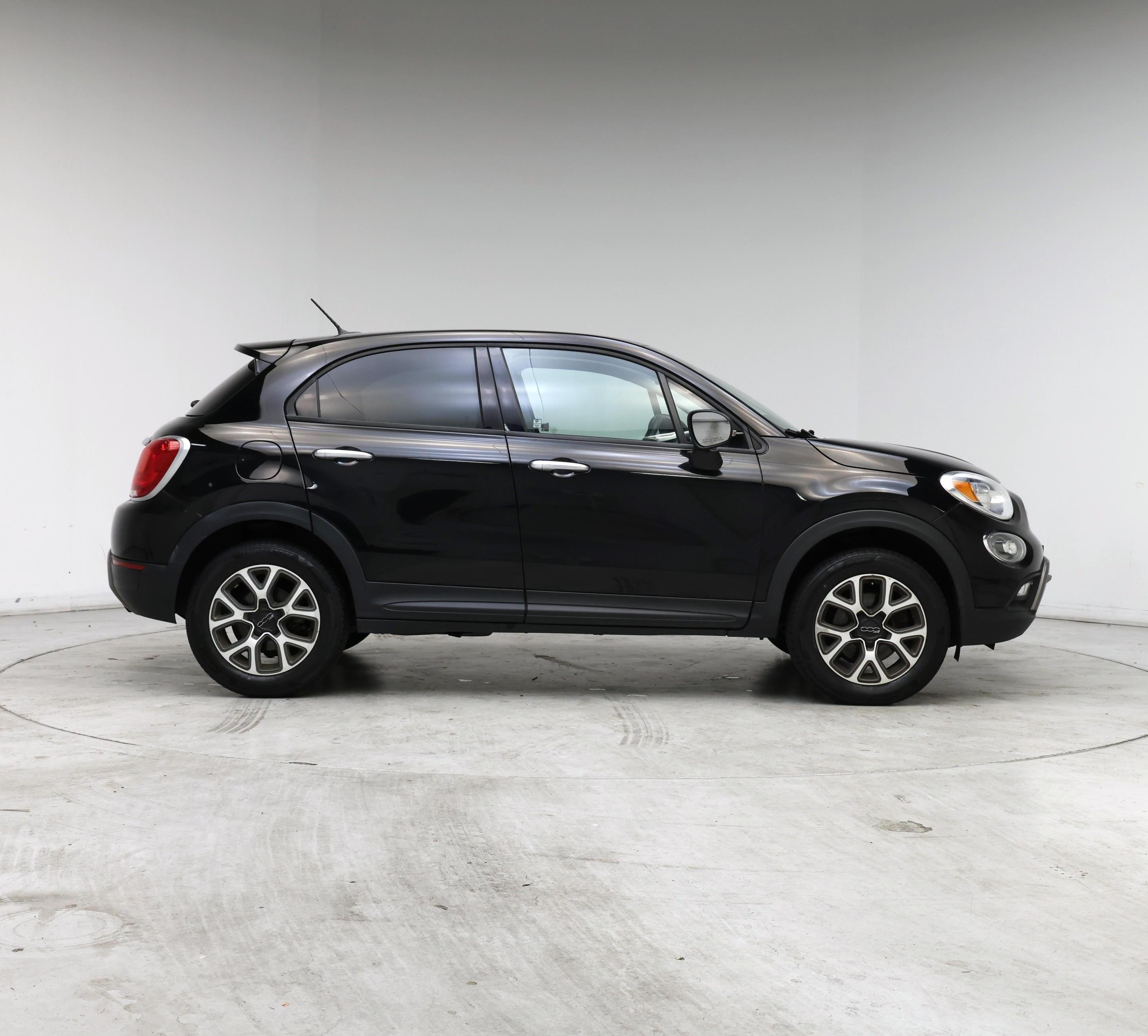 Thumbnail: 2016 Fiat 500X - 7