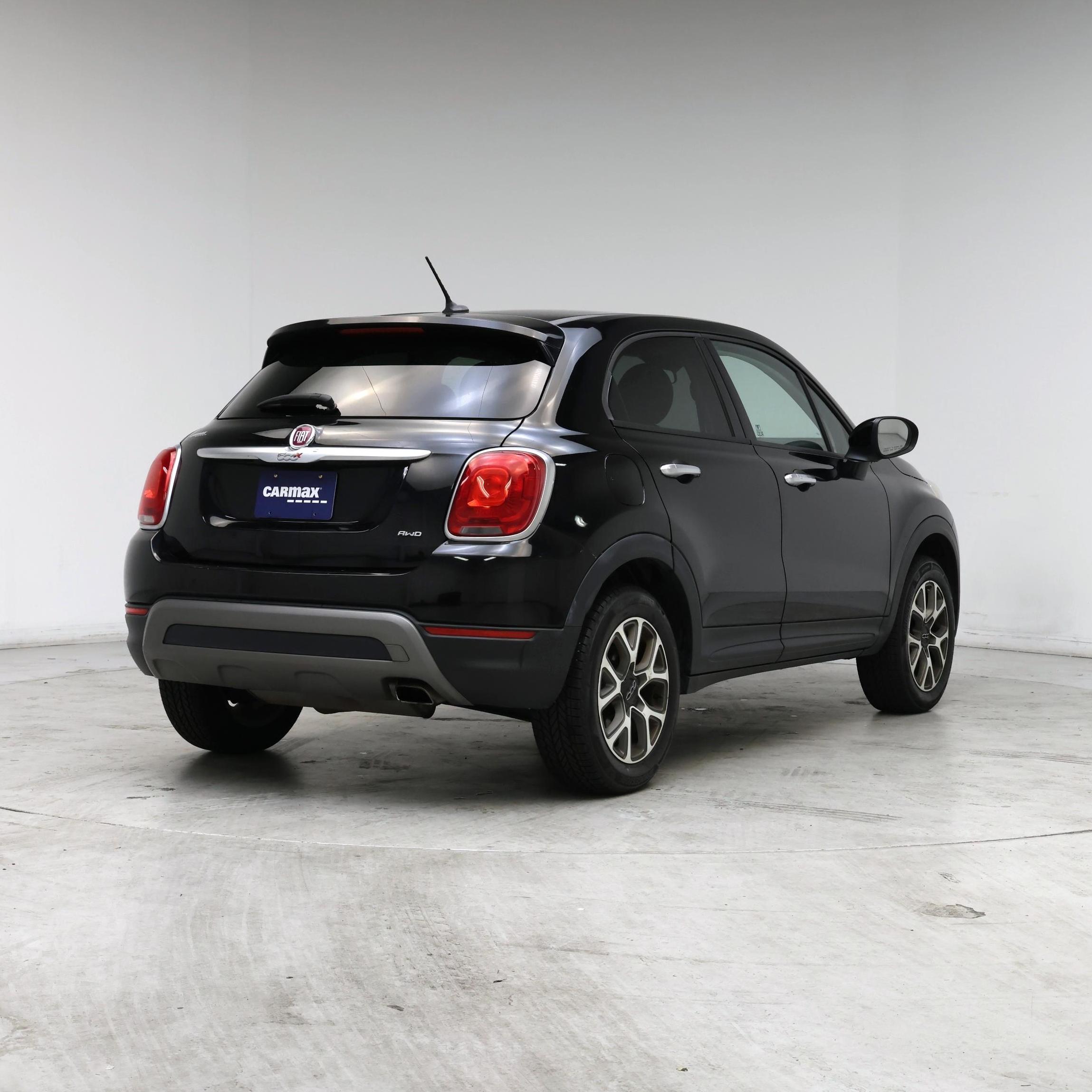 Thumbnail: 2016 Fiat 500X - 8