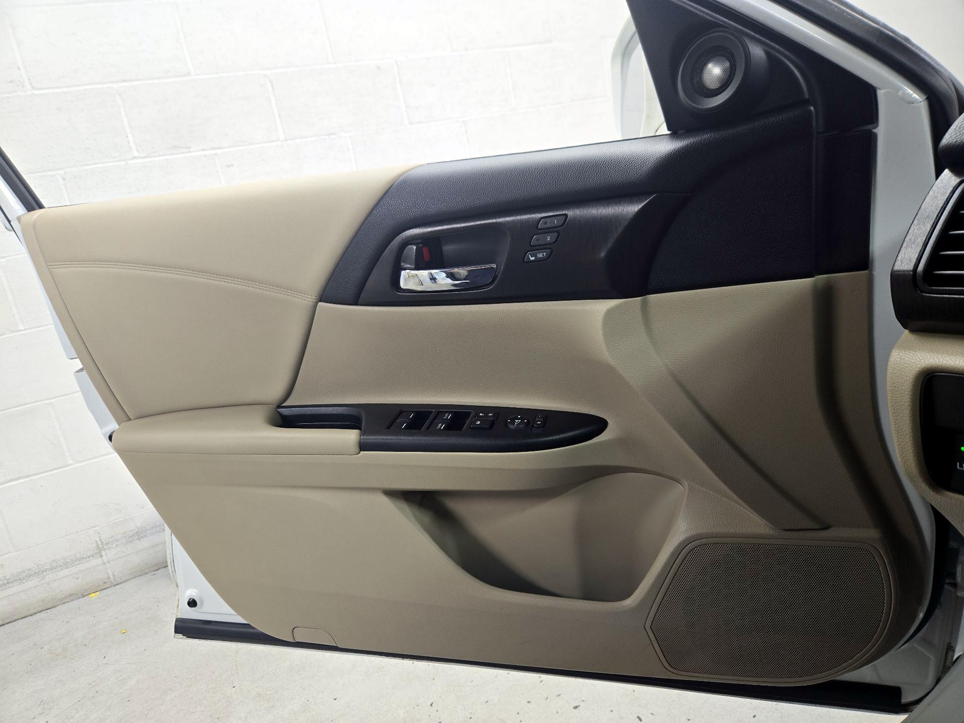 Thumbnail: 2015 Honda Accord - 12