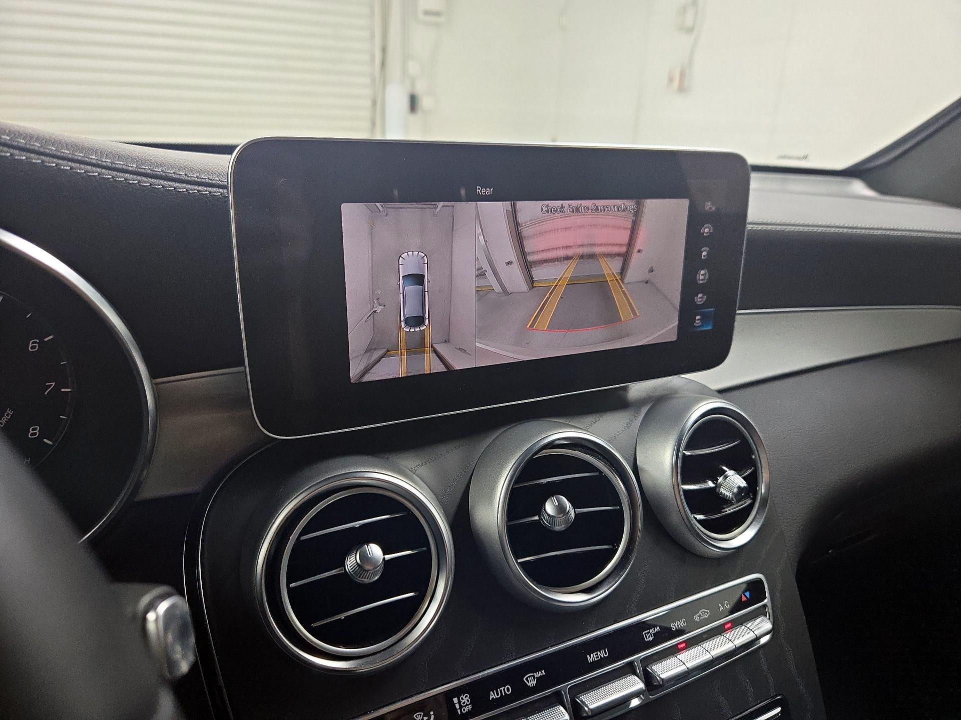 Thumbnail: 2023 Mercedes-Benz GLC - 14