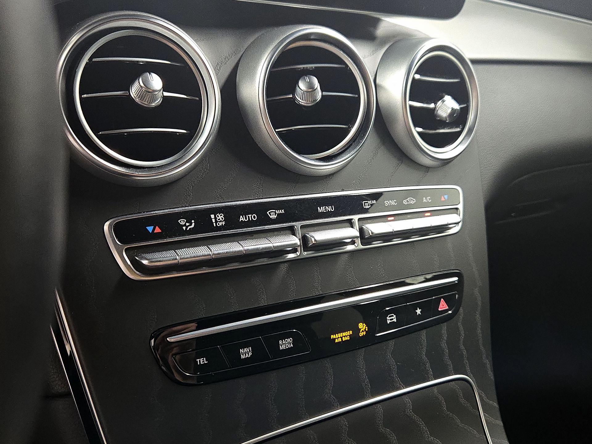 Thumbnail: 2023 Mercedes-Benz GLC - 16