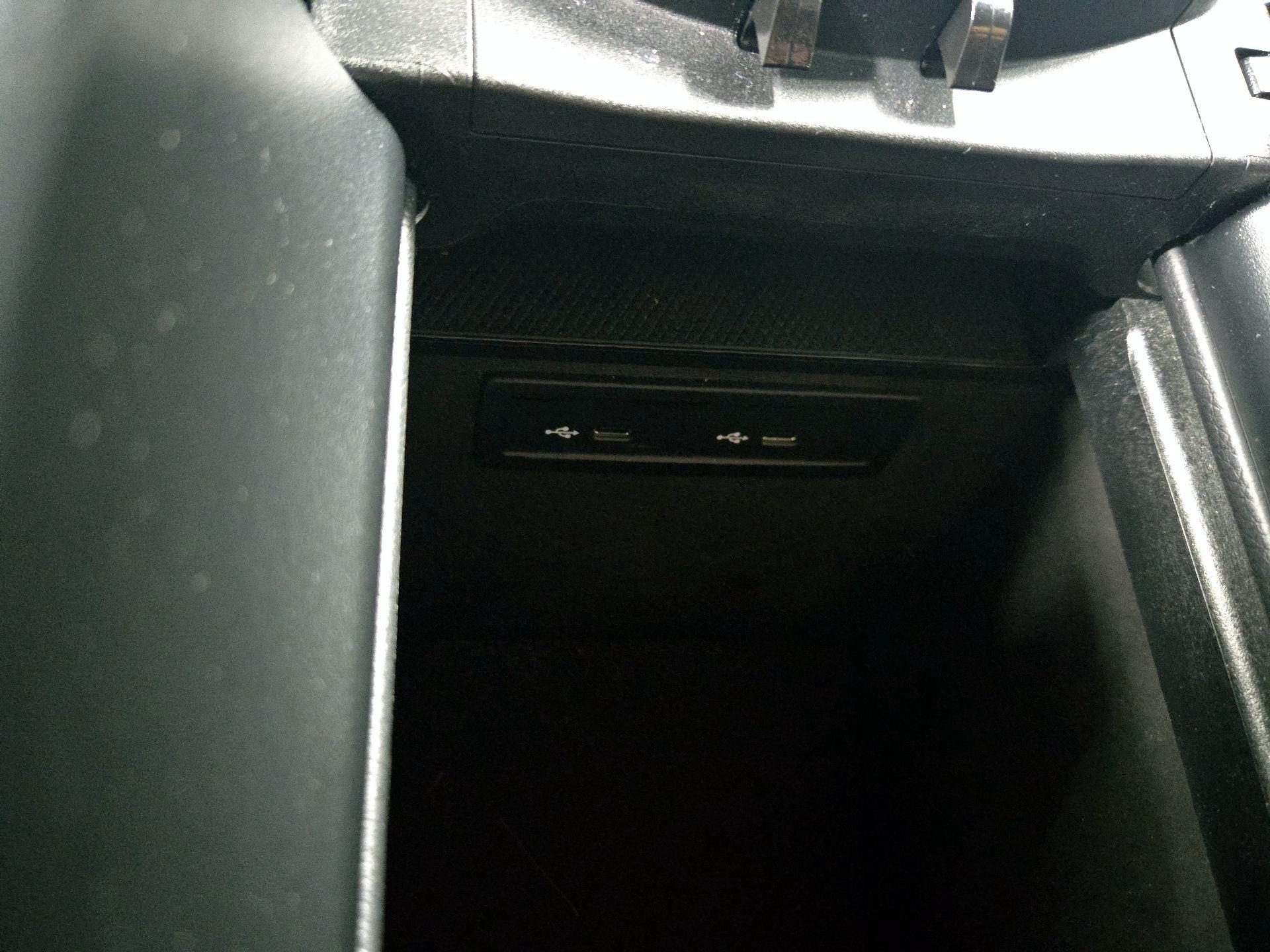 Thumbnail: 2023 Mercedes-Benz GLC - 18