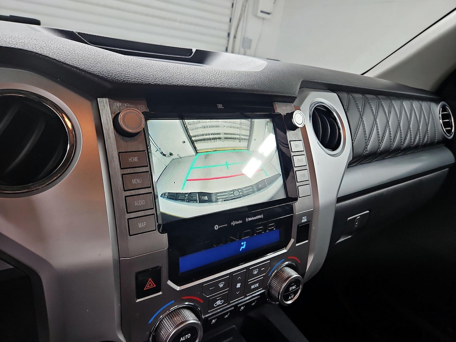 2020 Toyota Tundra Platinum - Photo 16