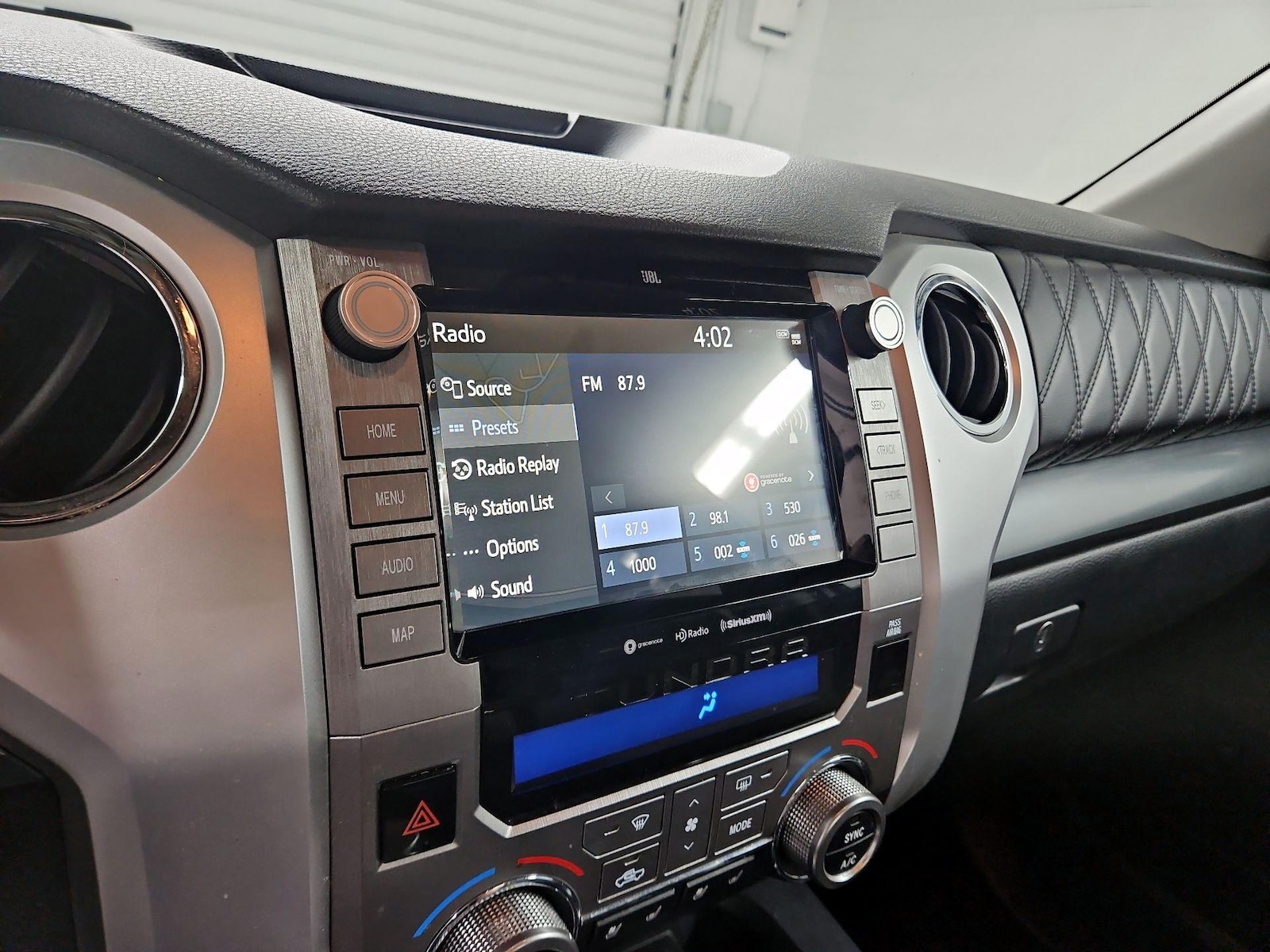 2020 Toyota Tundra Platinum - Photo 17