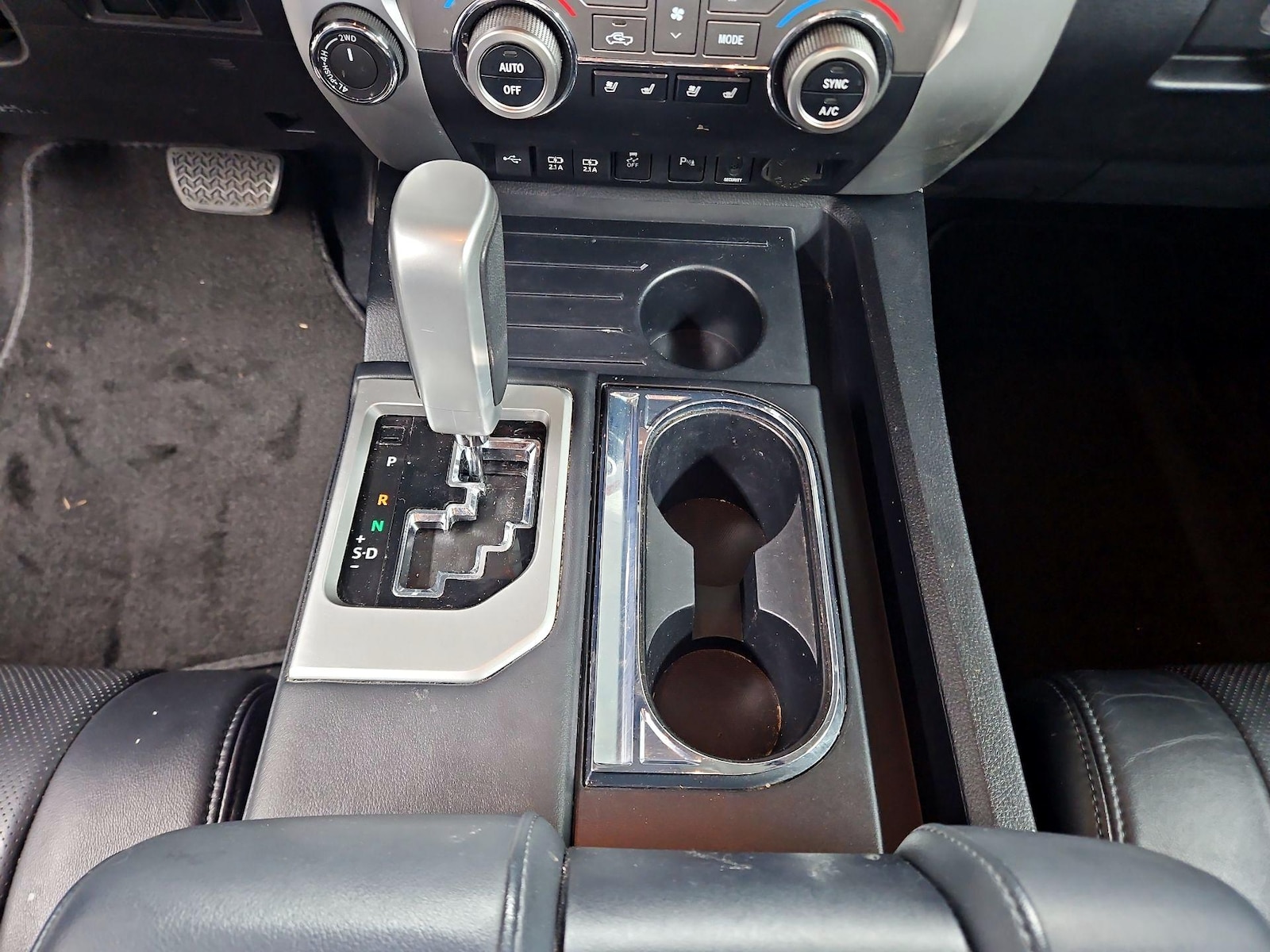 2020 Toyota Tundra Platinum - Photo 19