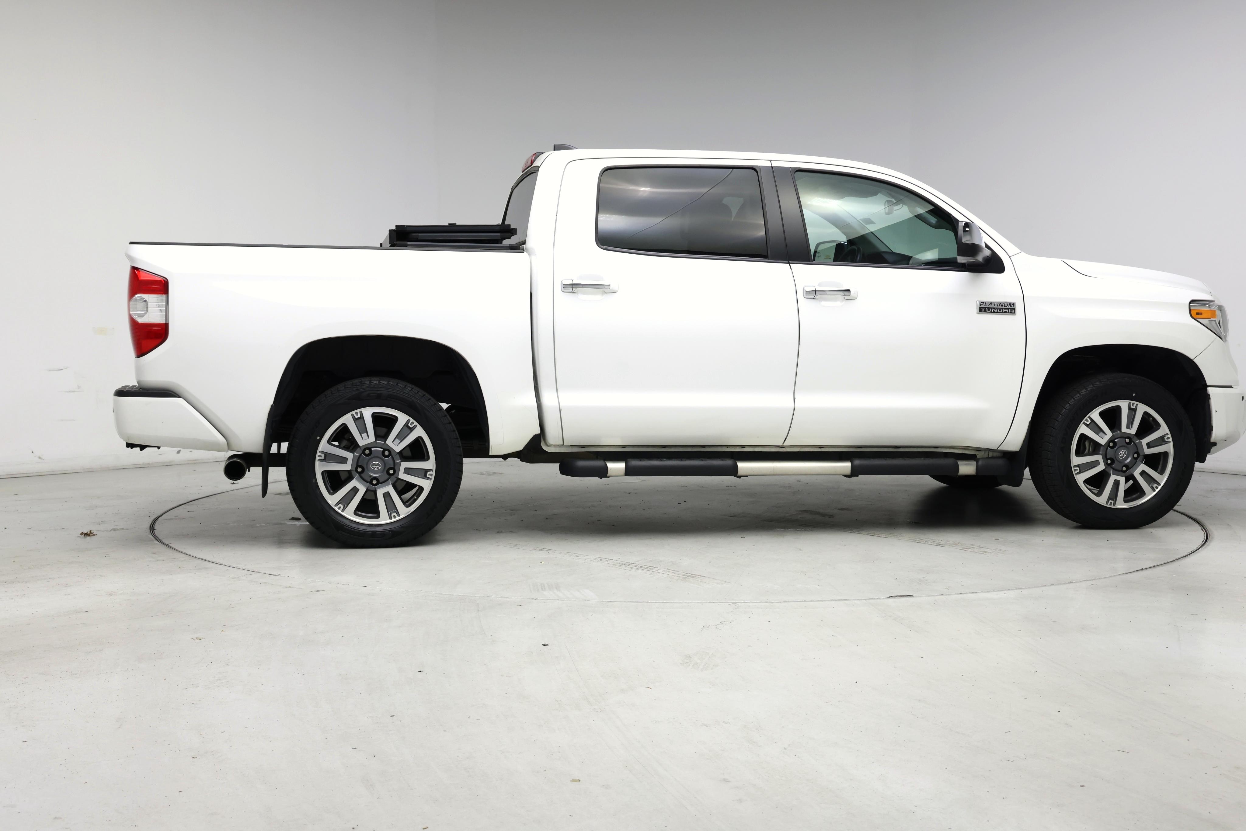 Thumbnail: 2020 Toyota Tundra - 7