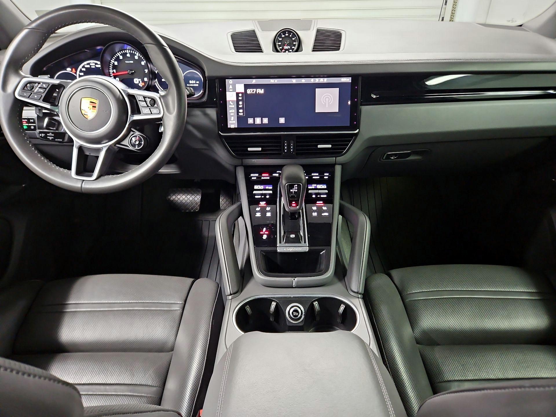 Thumbnail: 2020 Porsche Cayenne - 9