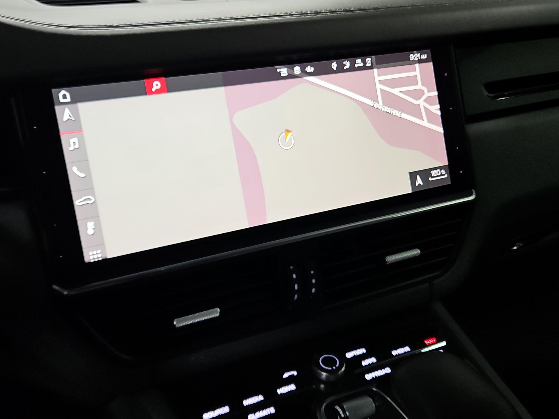 Thumbnail: 2020 Porsche Cayenne - 14
