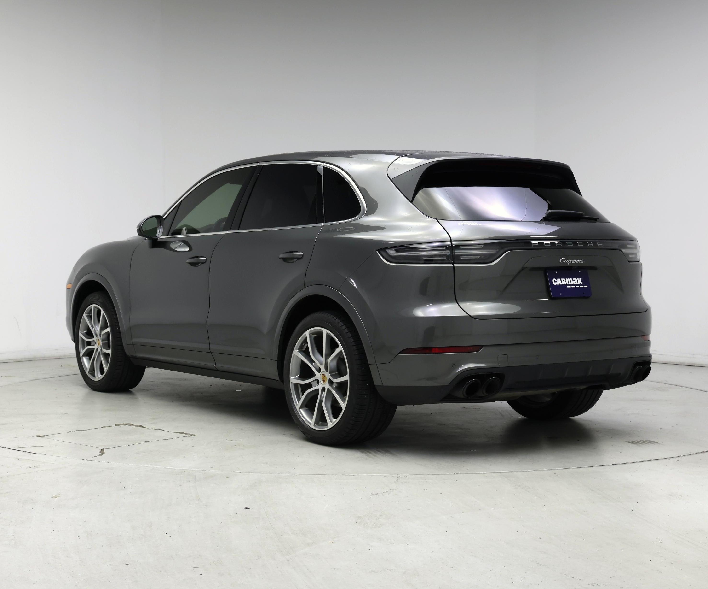 Thumbnail: 2020 Porsche Cayenne - 2