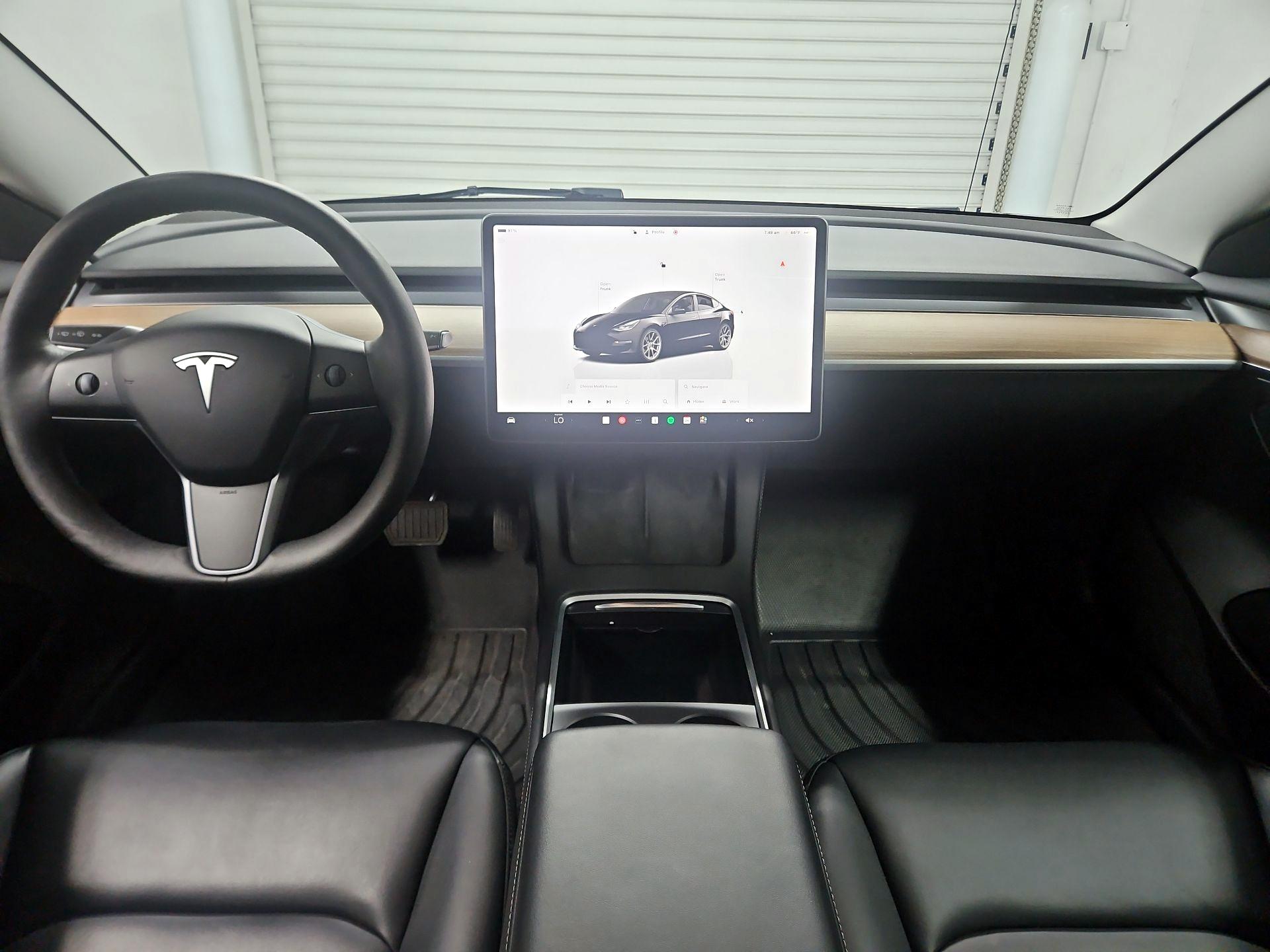 Thumbnail: 2023 Tesla Model 3 - 9