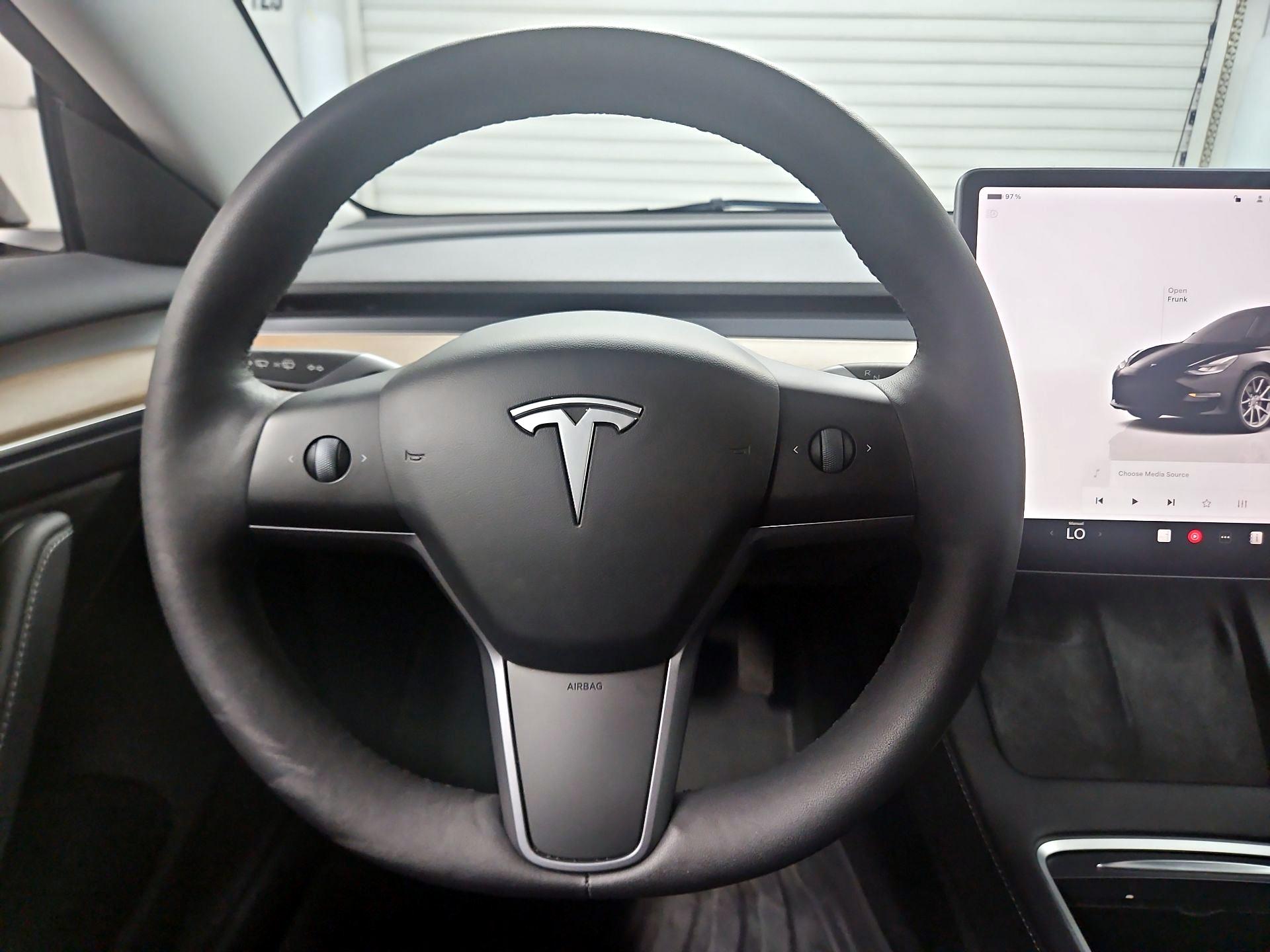 Thumbnail: 2023 Tesla Model 3 - 10