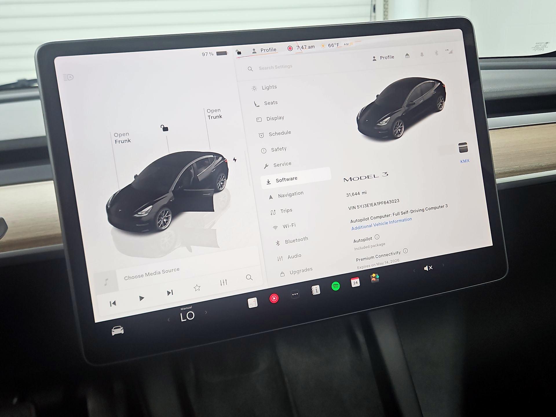 Thumbnail: 2023 Tesla Model 3 - 13