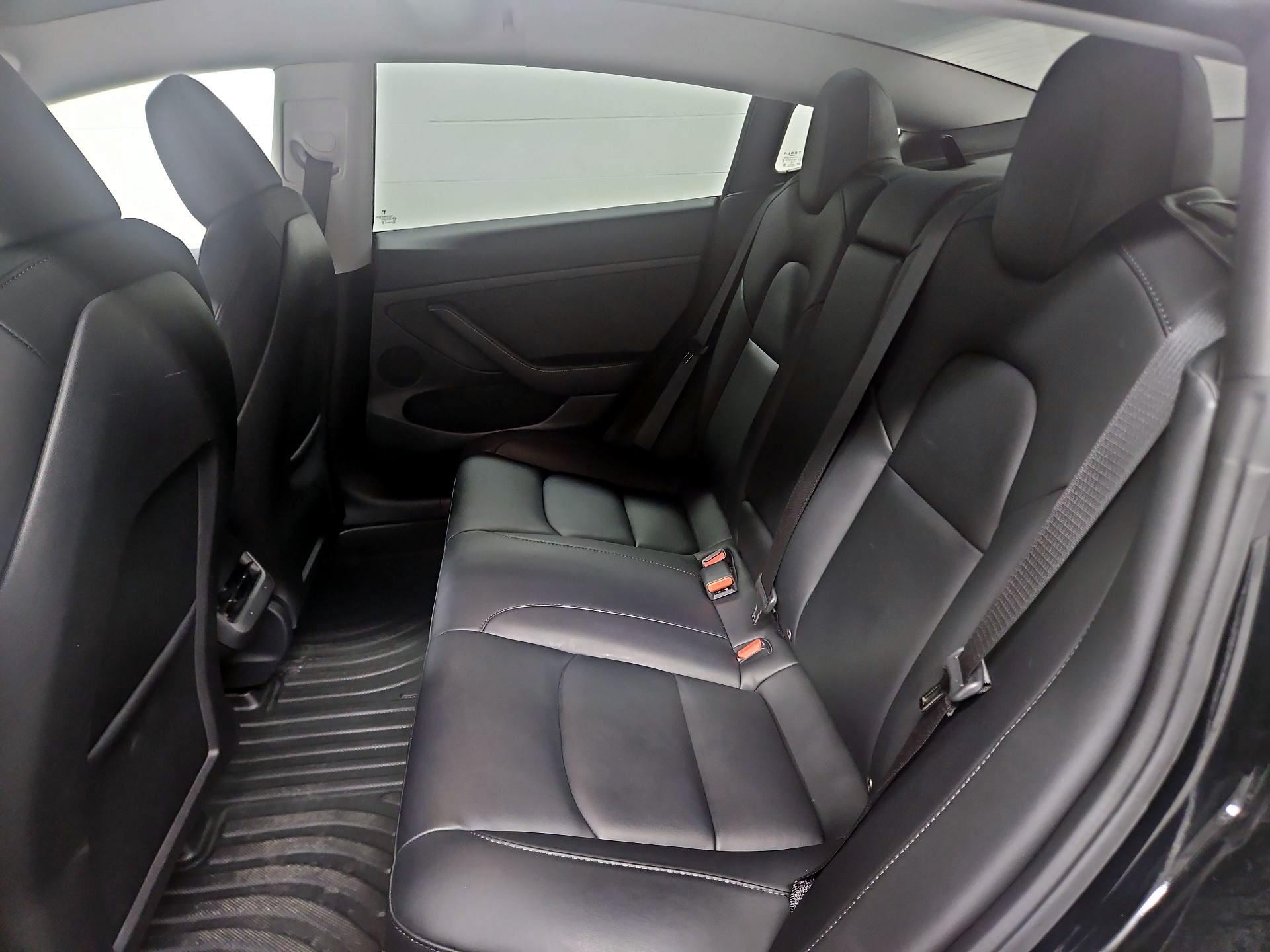 Thumbnail: 2023 Tesla Model 3 - 19