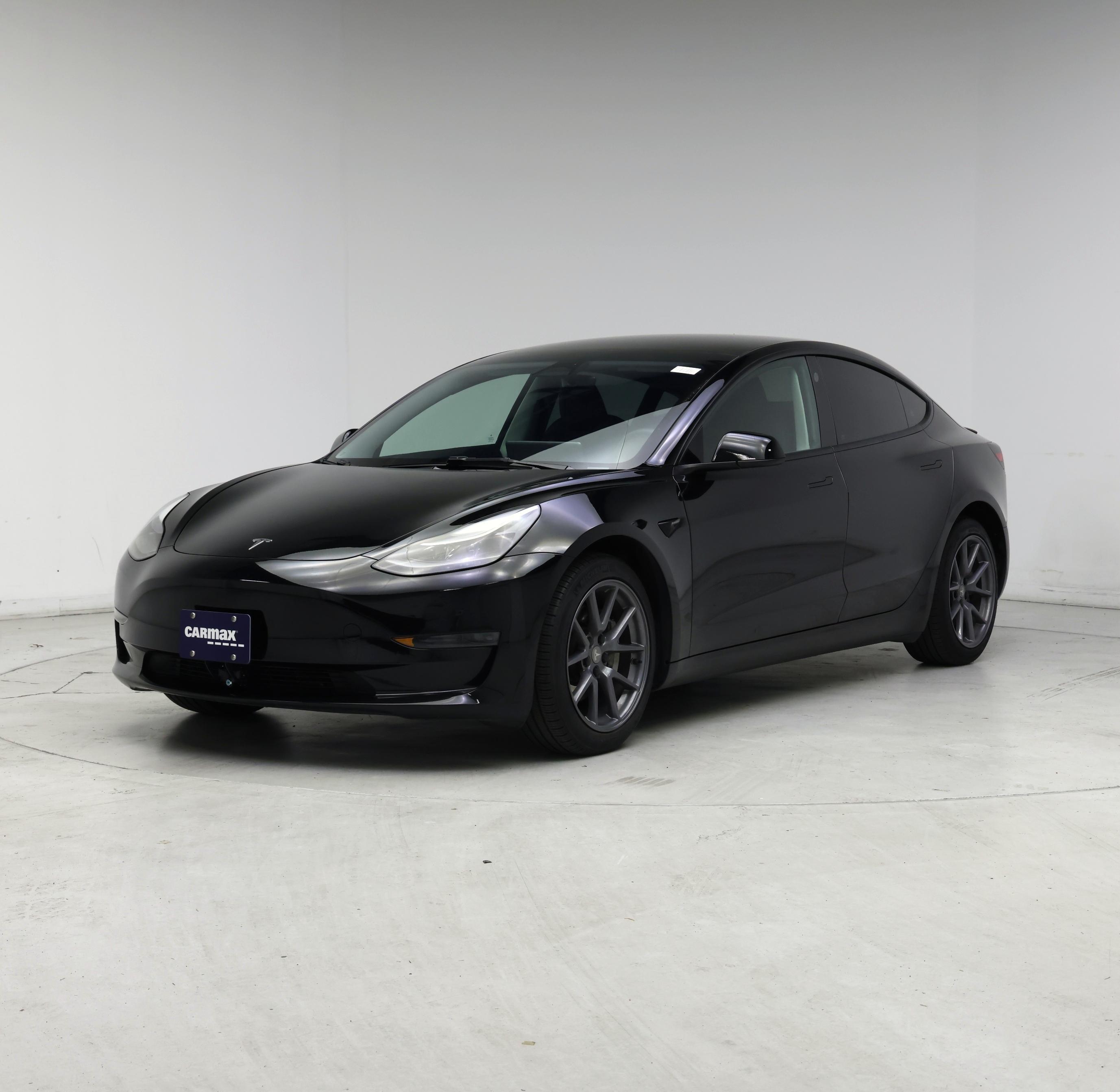 Thumbnail: 2023 Tesla Model 3 - 4