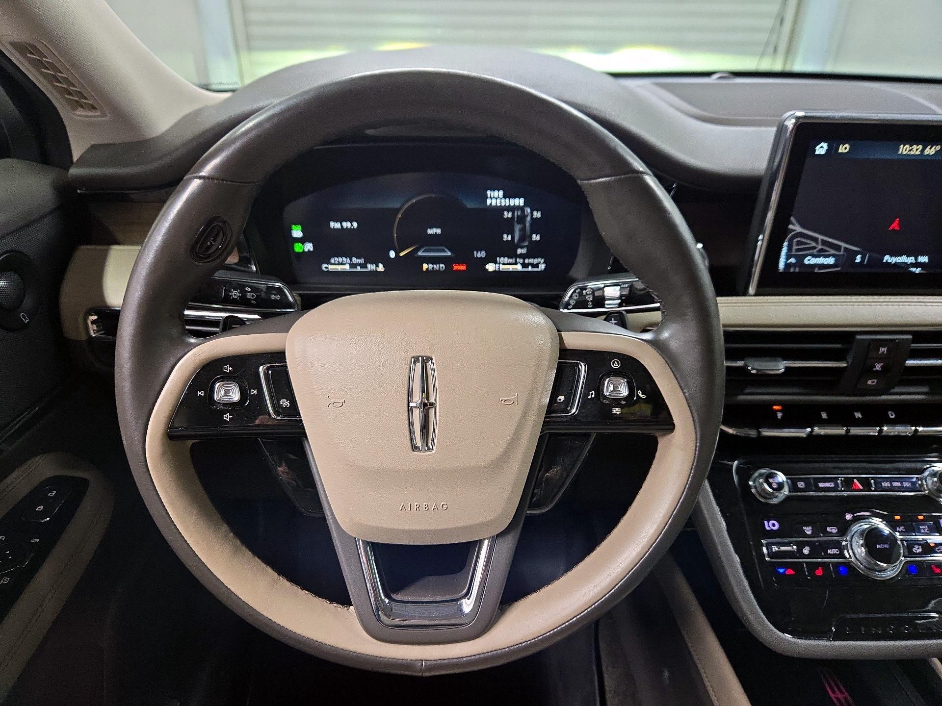 Thumbnail: 2020 Lincoln Corsair - 10