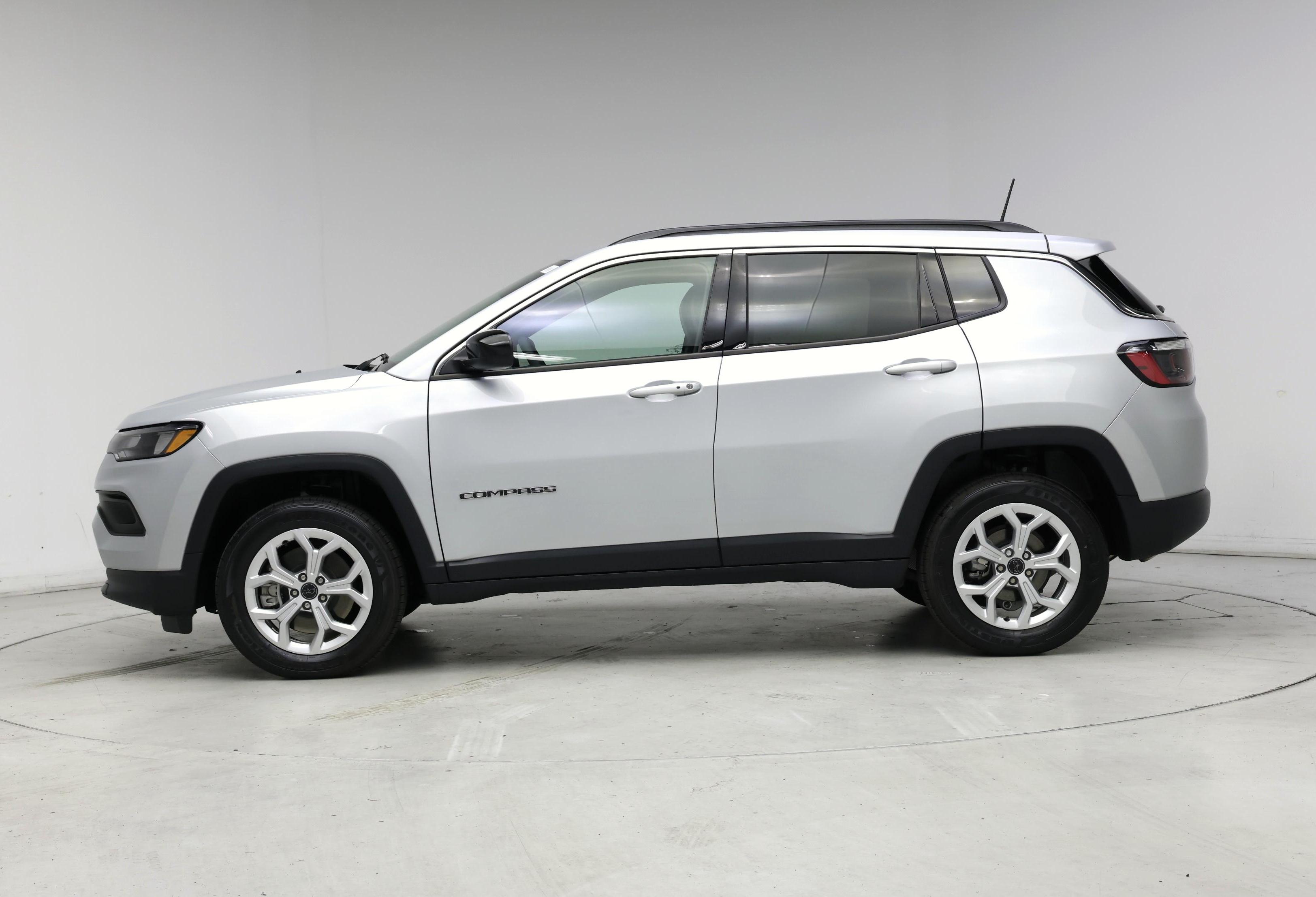 Thumbnail: 2026 Jeep Compass - 3