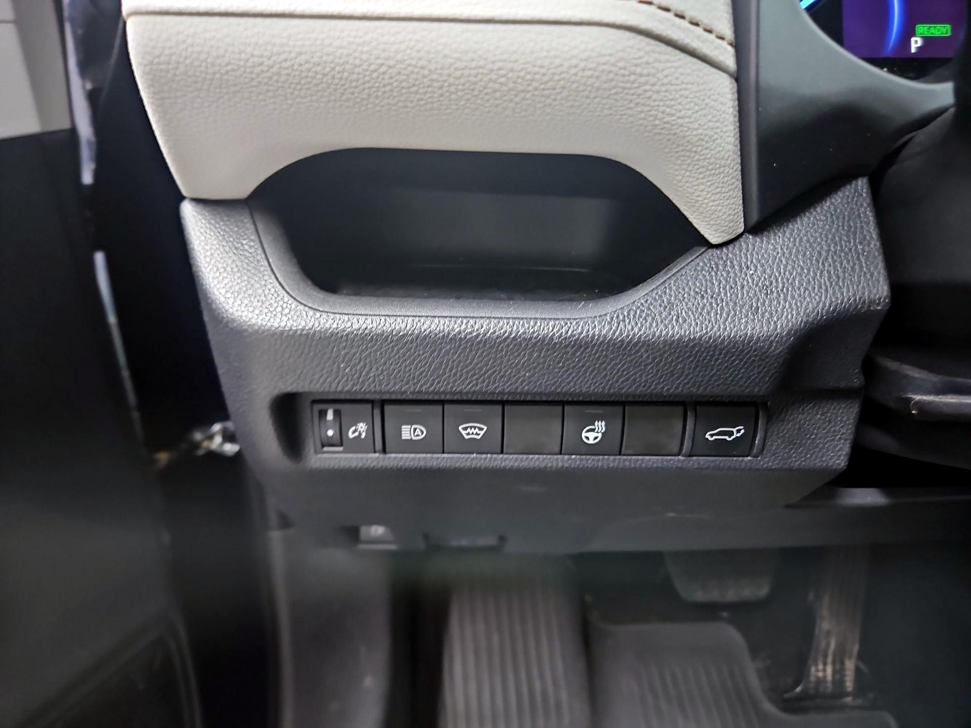 Thumbnail: 2023 Toyota RAV4 - 13