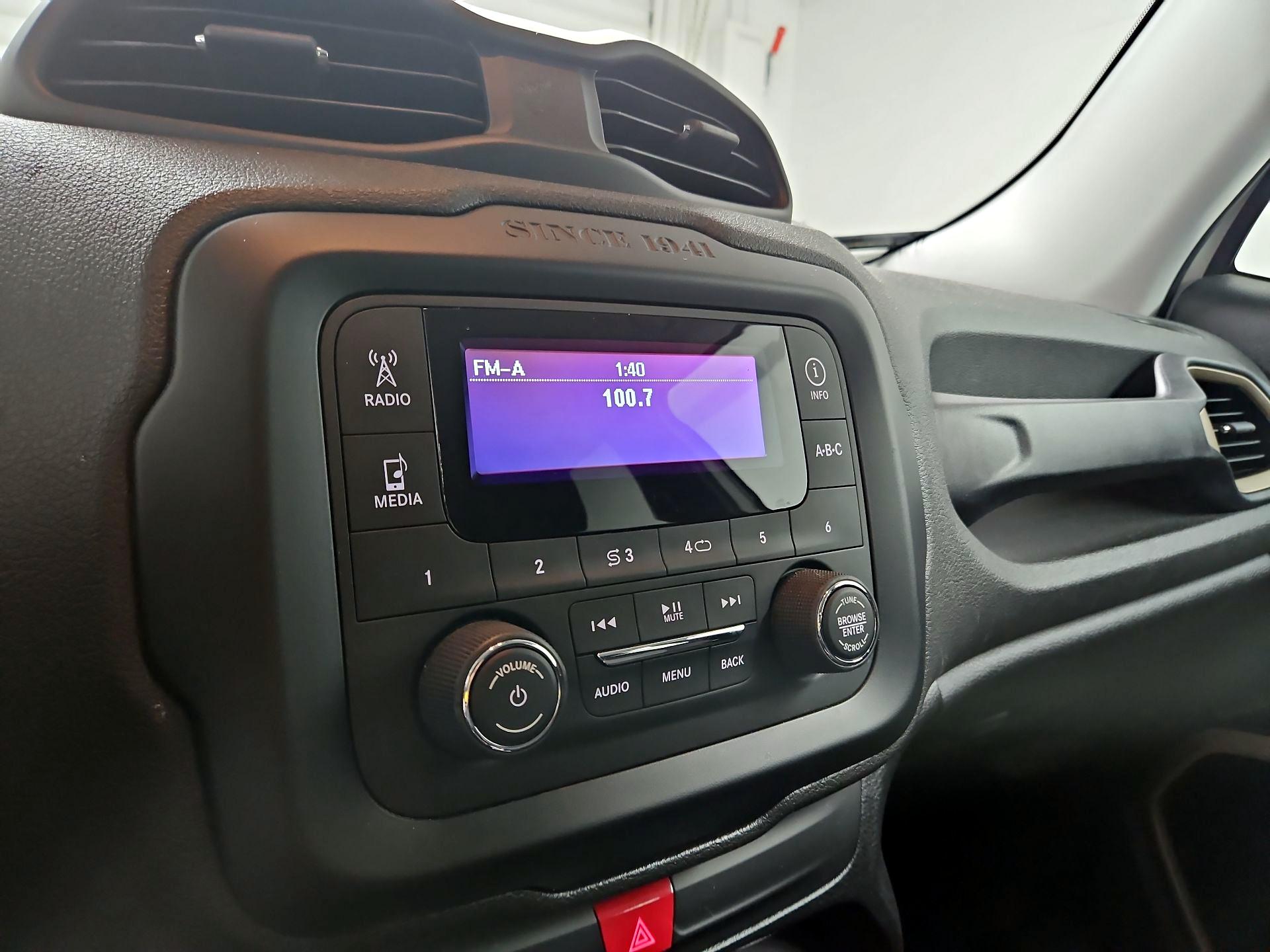 Thumbnail: 2016 Jeep Renegade - 14