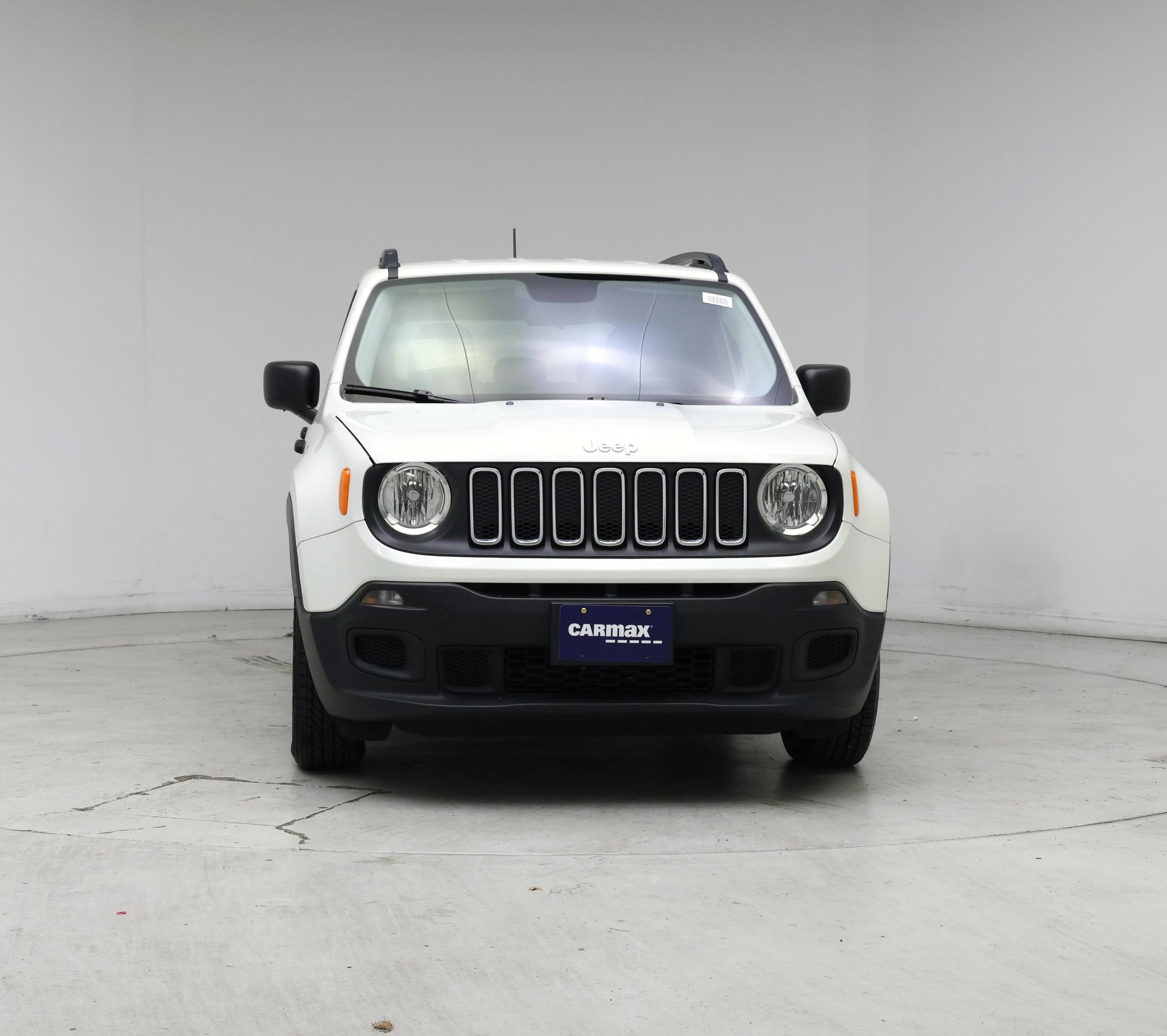 Thumbnail: 2016 Jeep Renegade - 5
