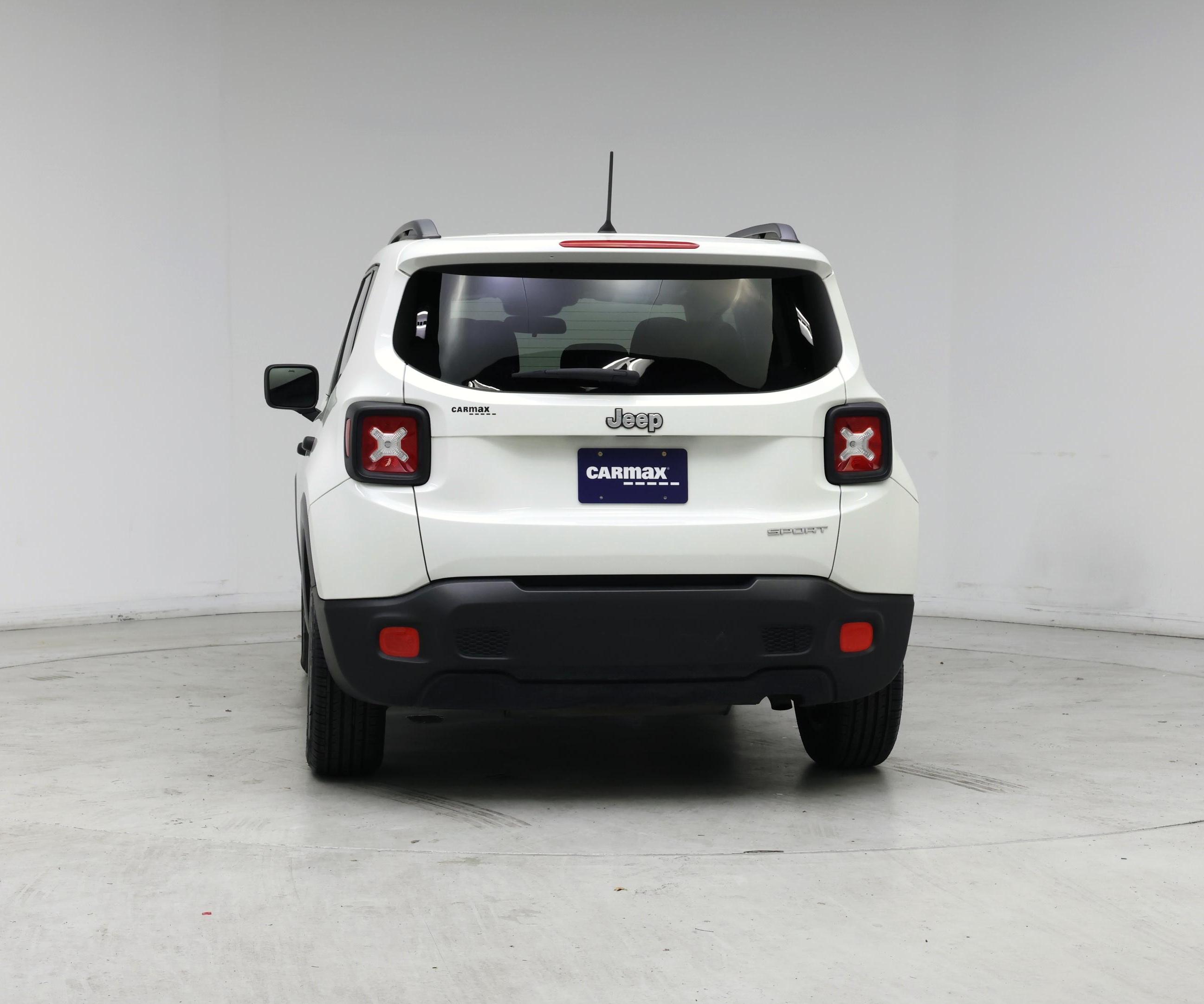 Thumbnail: 2016 Jeep Renegade - 6