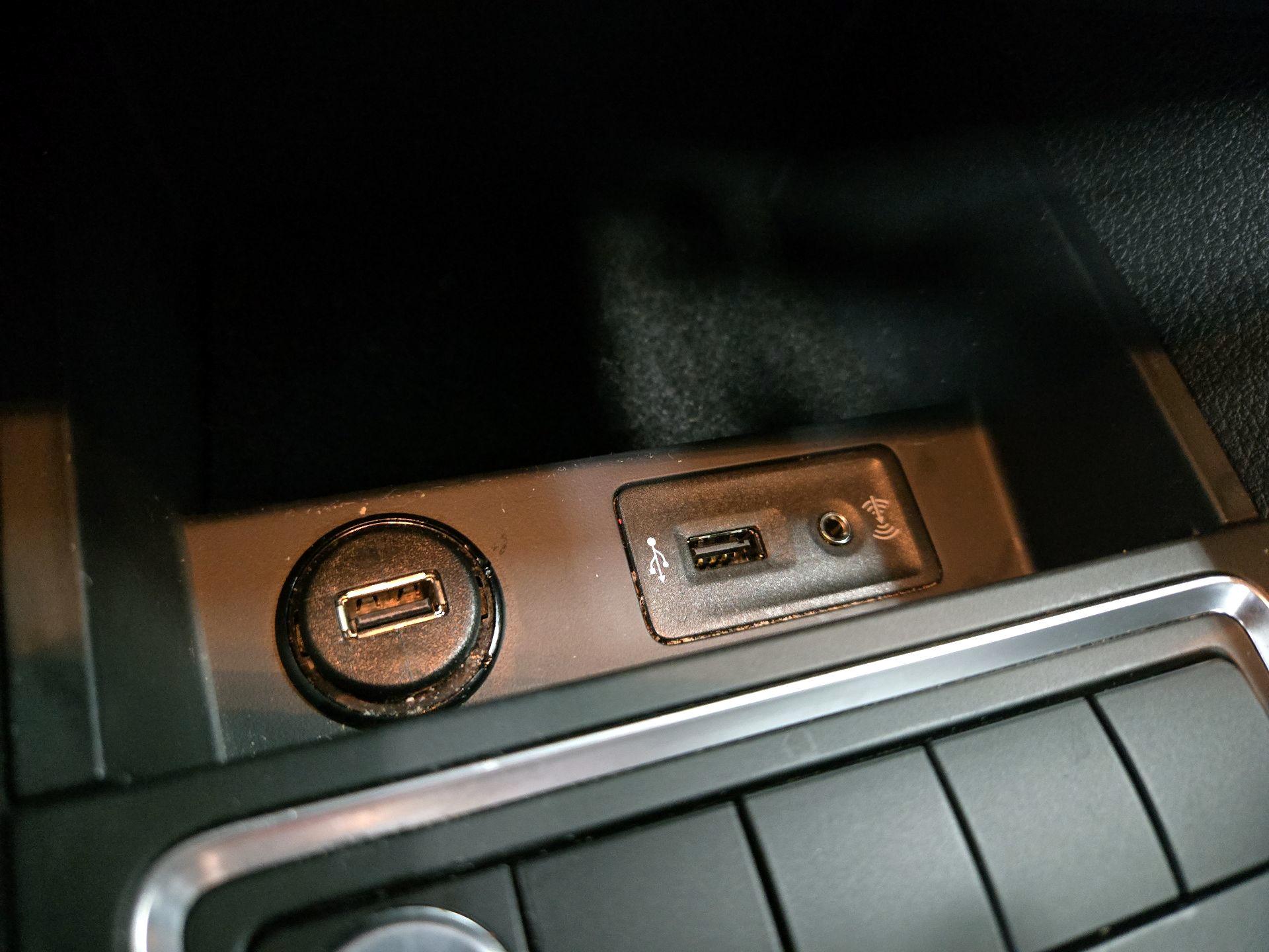 Thumbnail: 2017 Volkswagen Jetta - 18