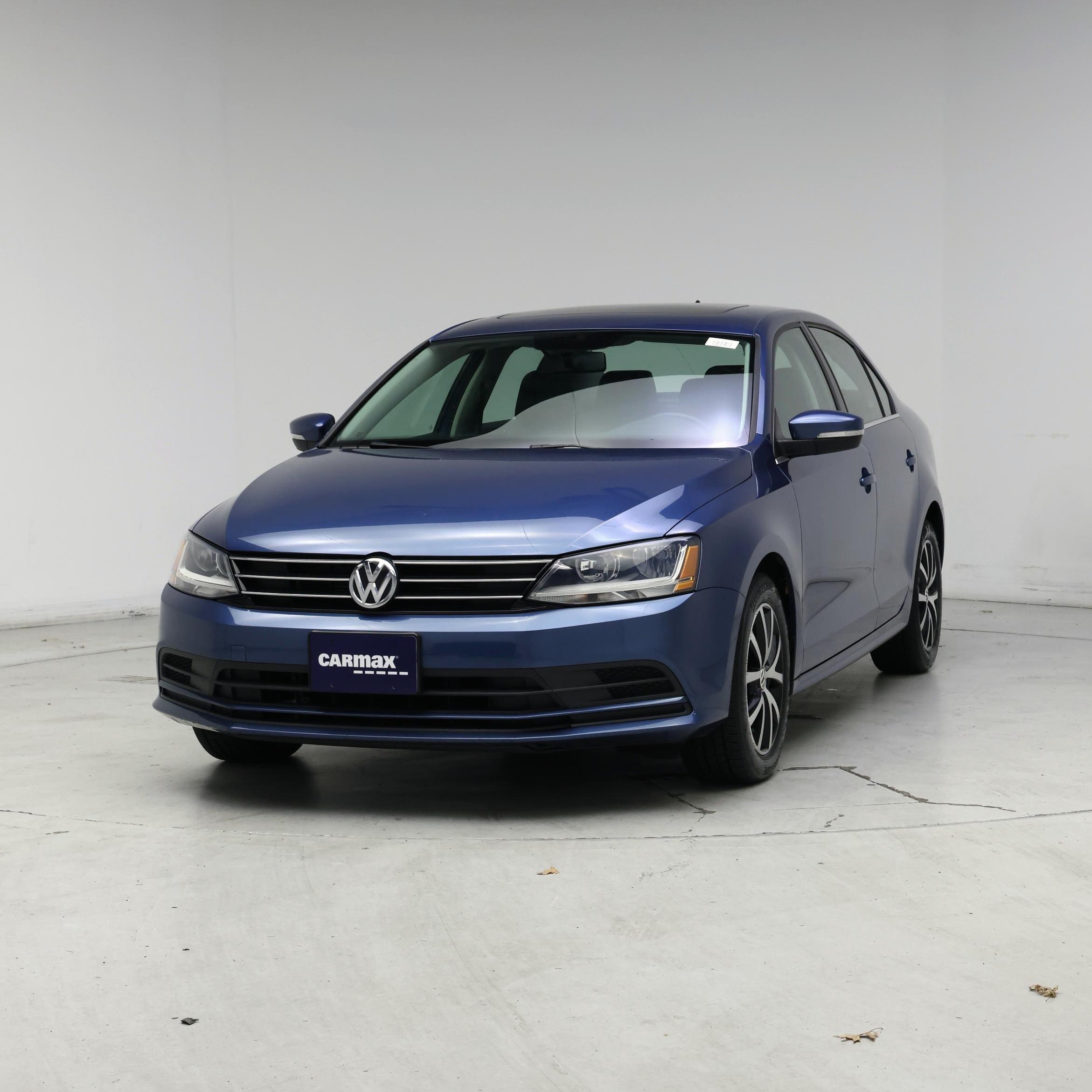 Thumbnail: 2017 Volkswagen Jetta - 4