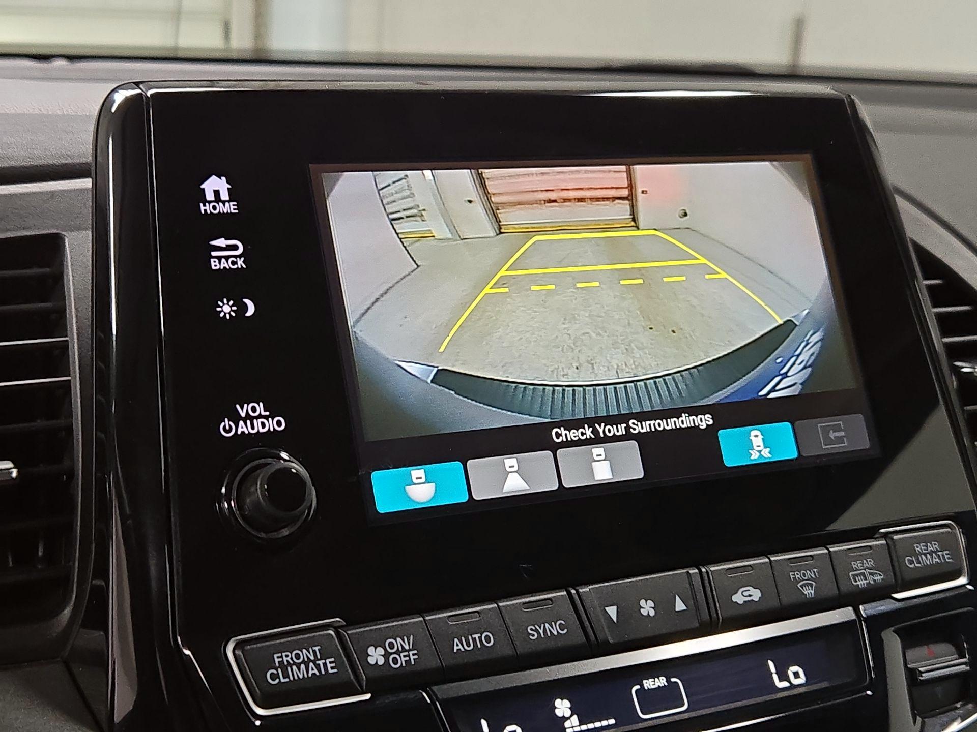 Thumbnail: 2019 Honda Odyssey - 15