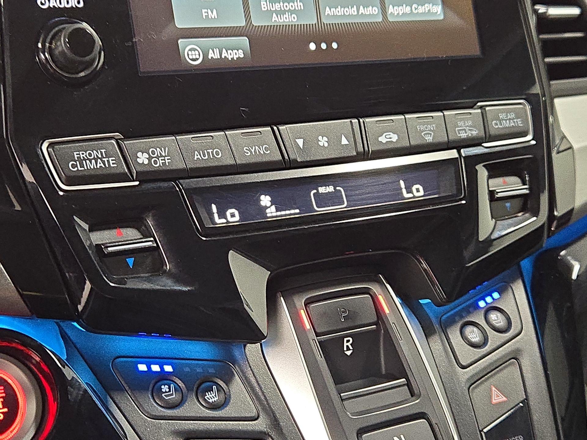 Thumbnail: 2019 Honda Odyssey - 17