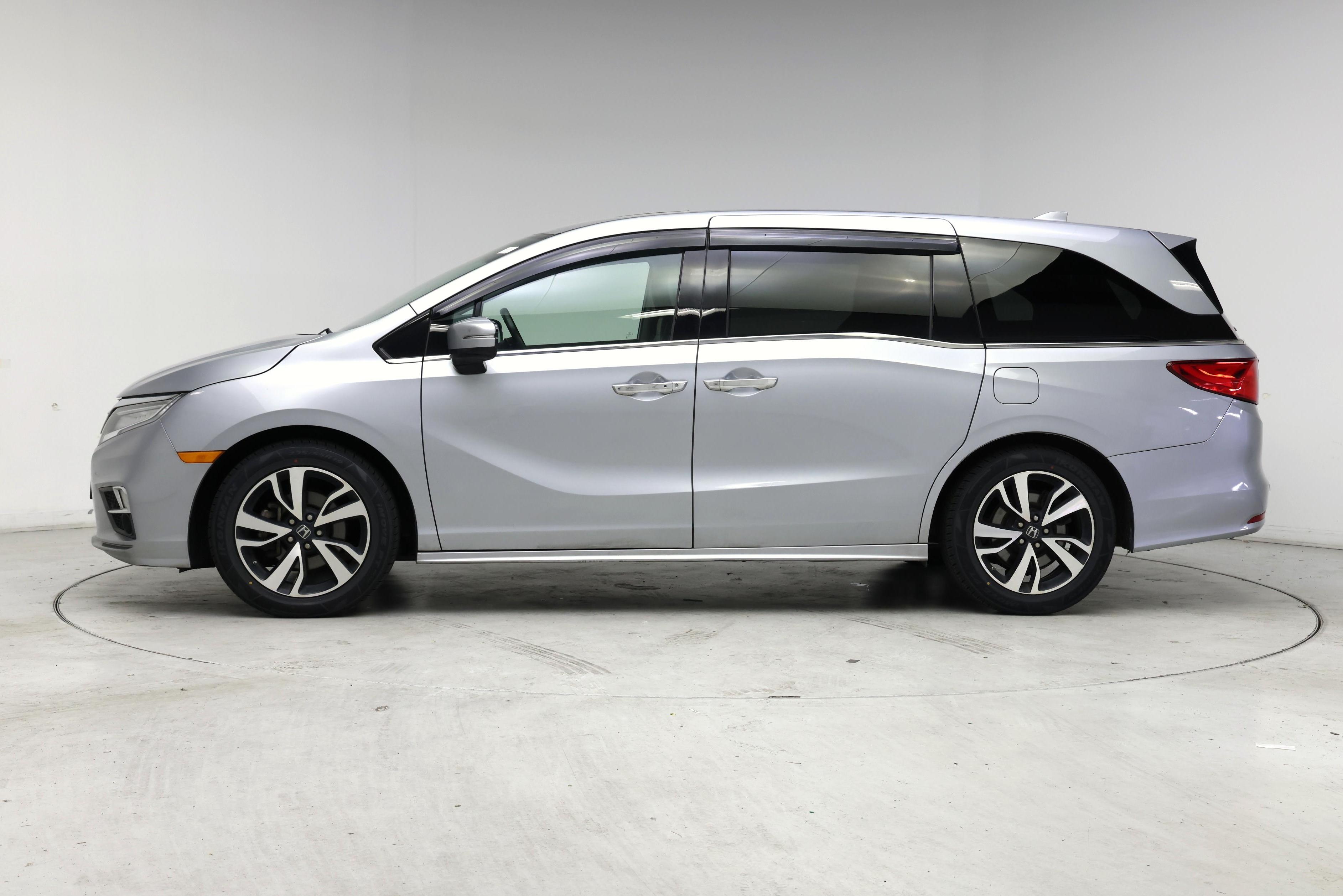 Thumbnail: 2019 Honda Odyssey - 3