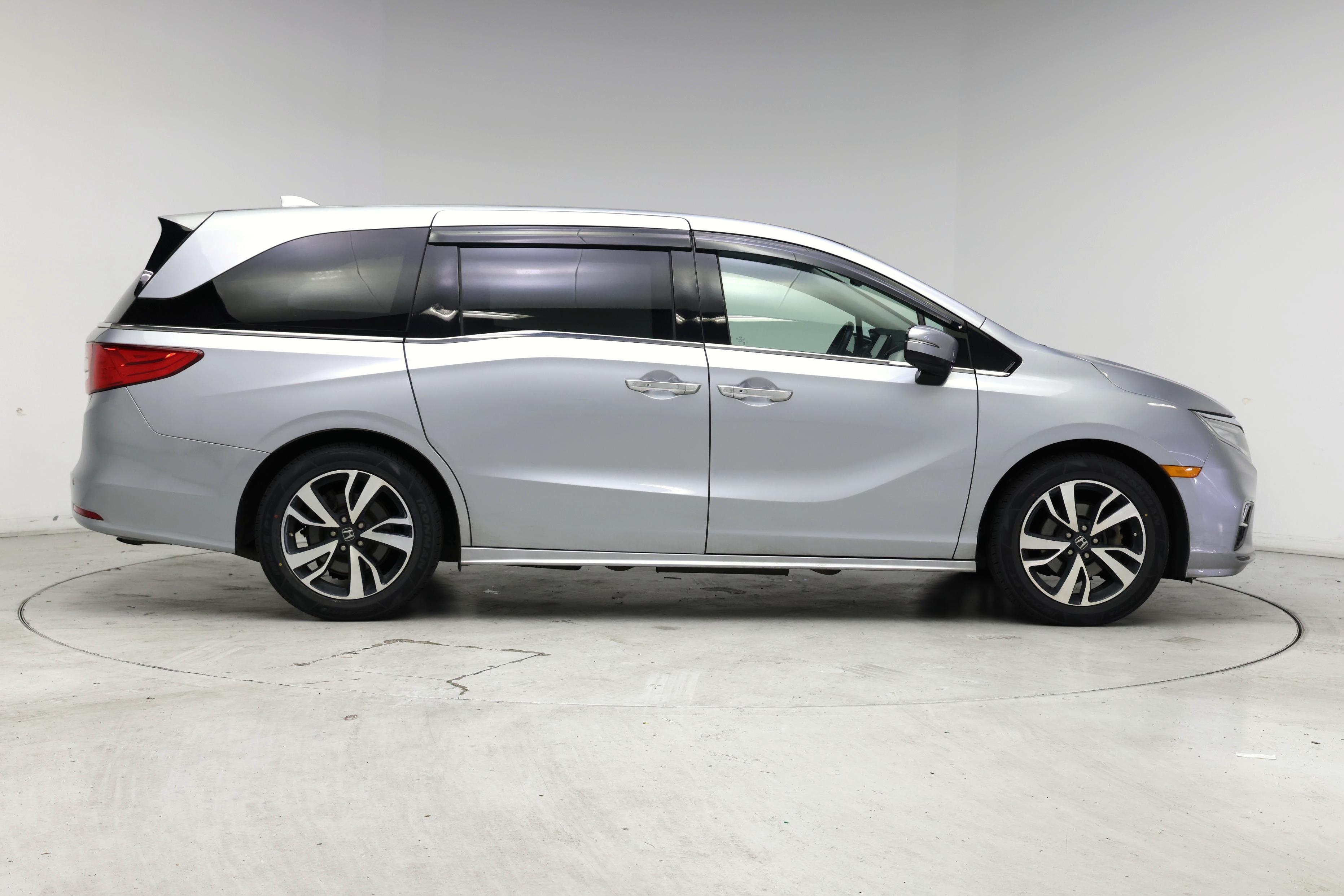 Thumbnail: 2019 Honda Odyssey - 7