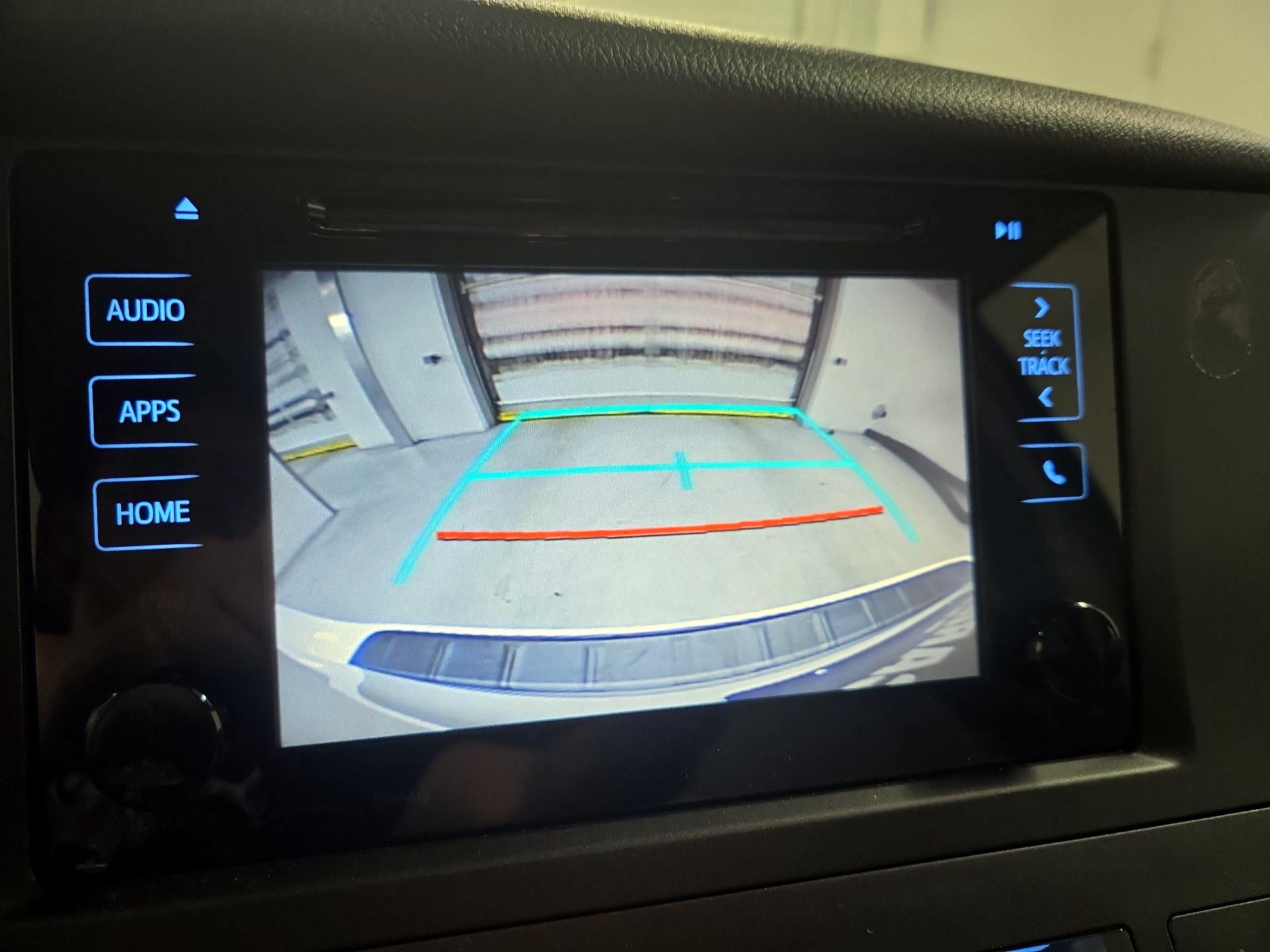 Thumbnail: 2017 Toyota Sienna - 14