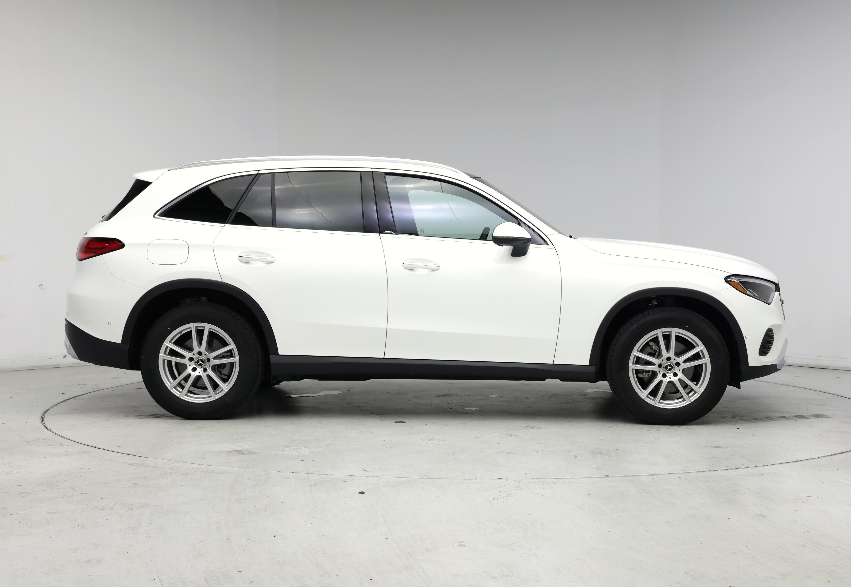Thumbnail: 2025 Mercedes-Benz GLC - 7
