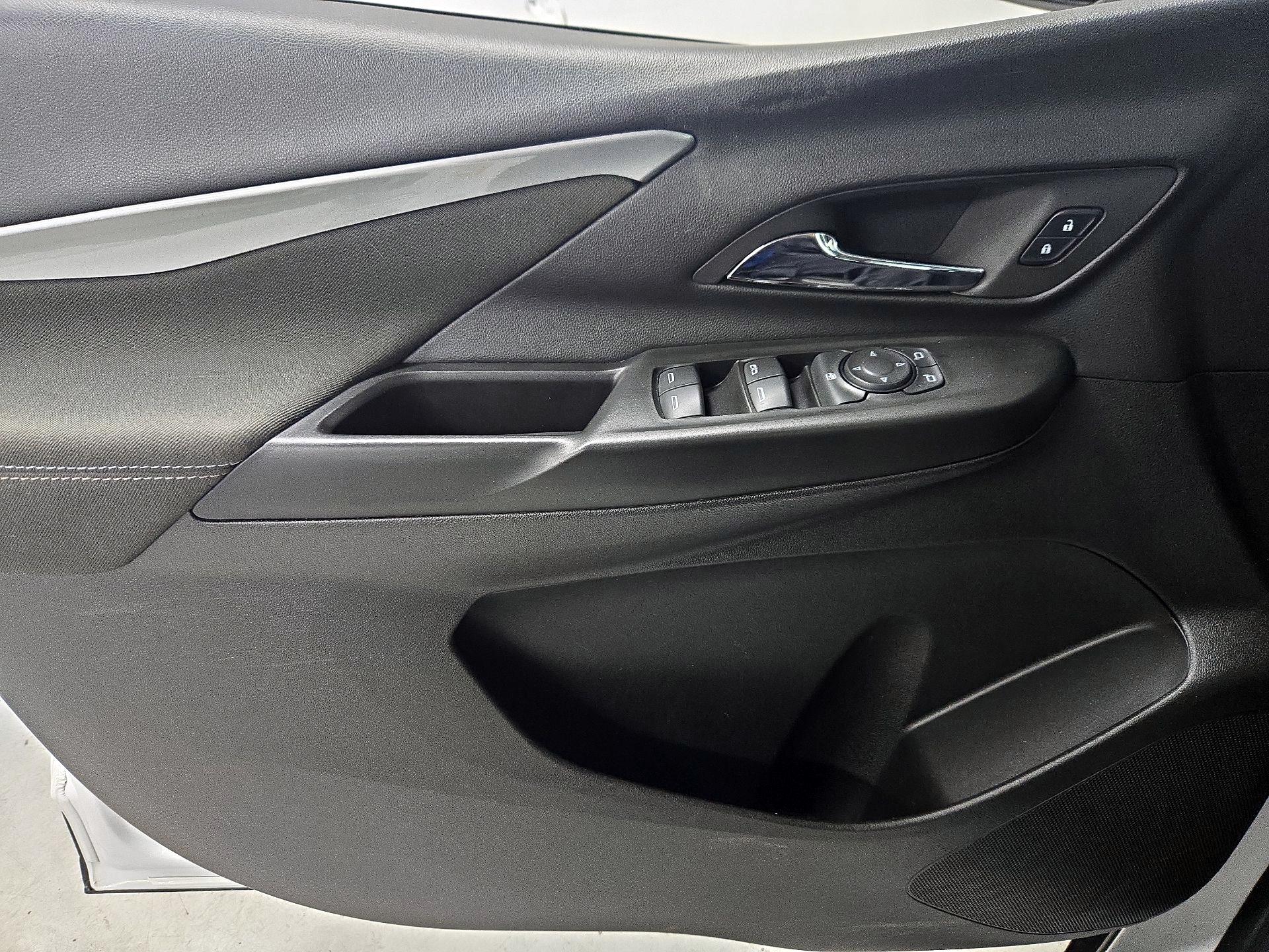 Thumbnail: 2023 Chevrolet Bolt EV - 12