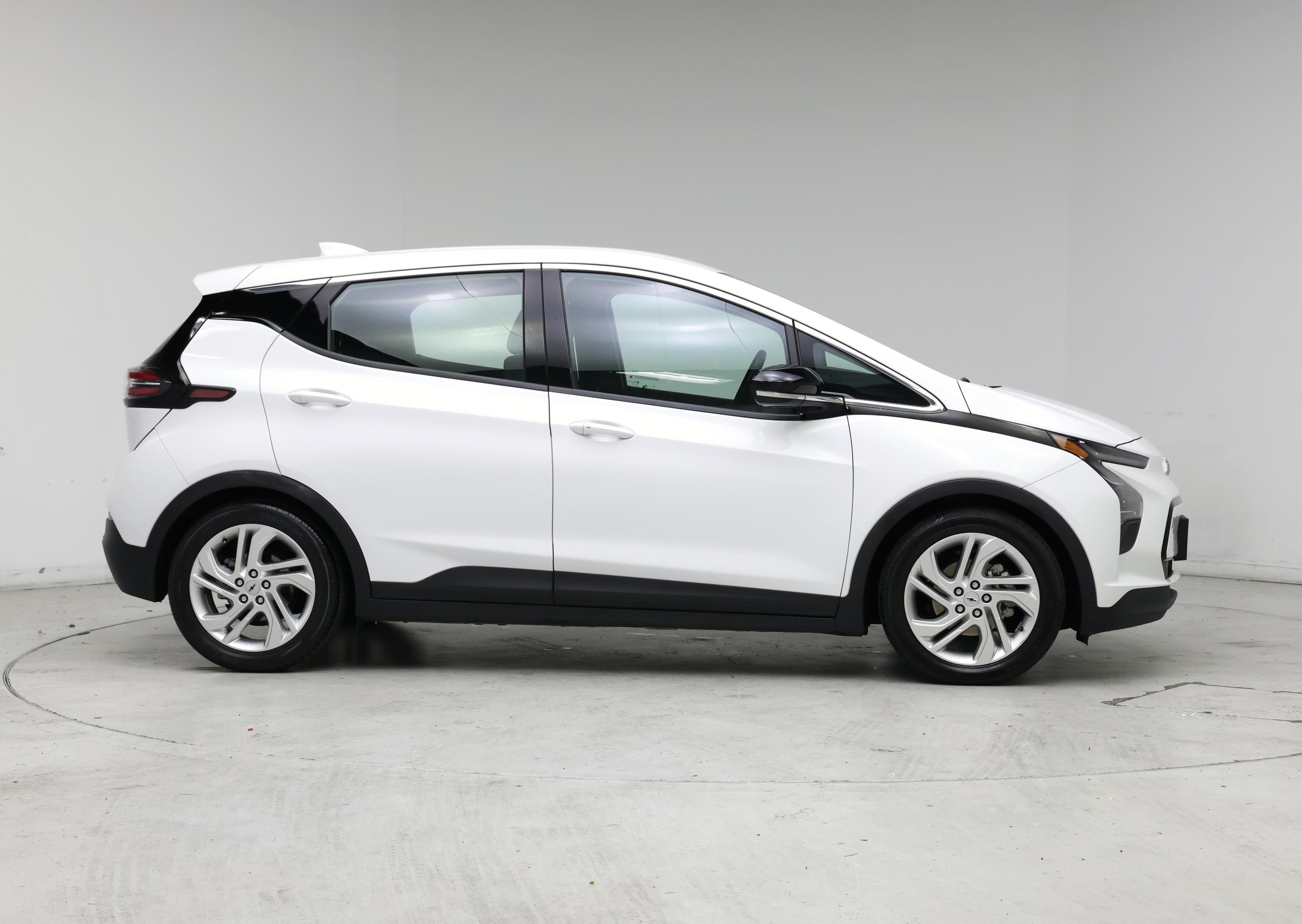 Thumbnail: 2023 Chevrolet Bolt EV - 7