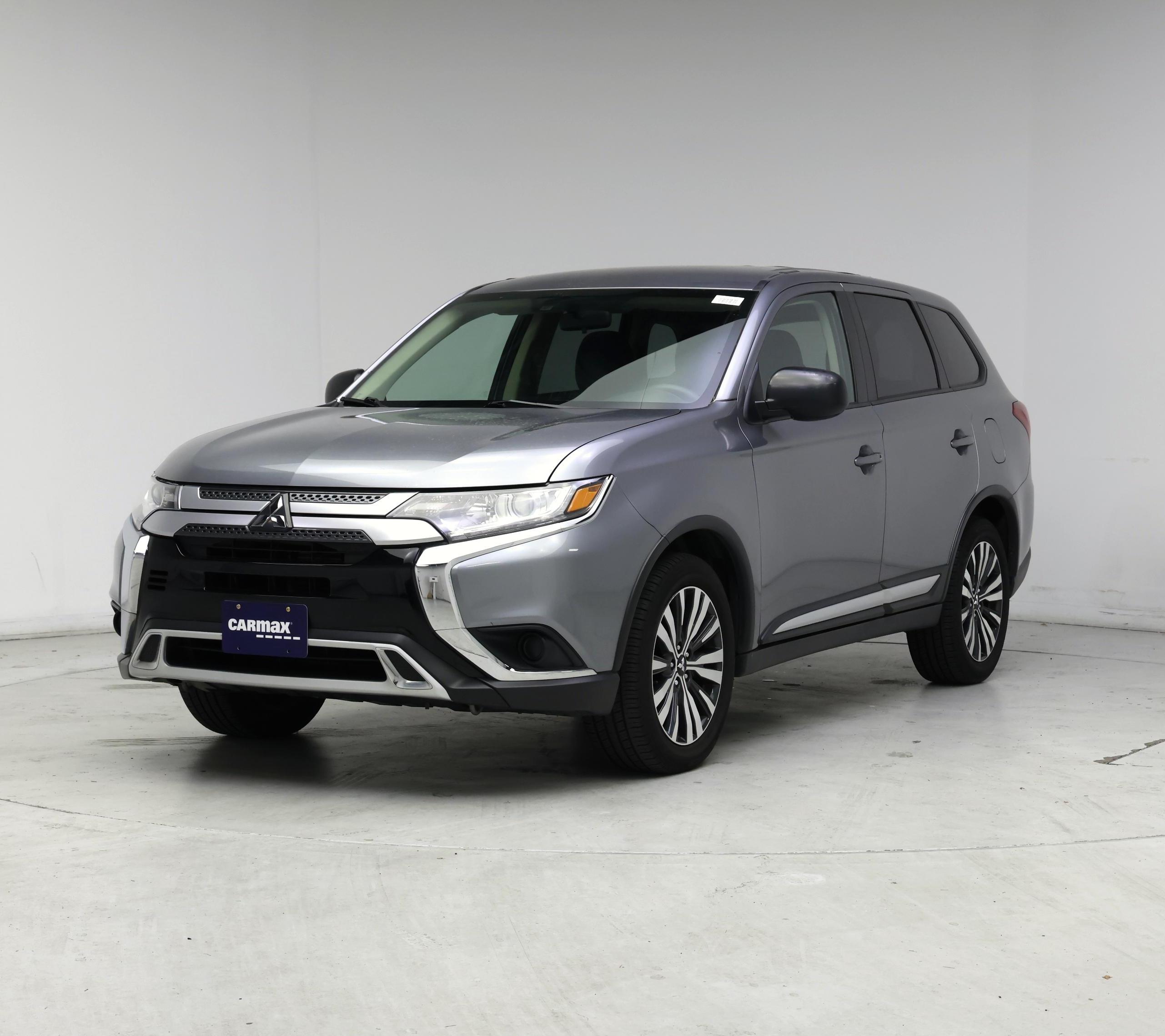 Thumbnail: 2020 Mitsubishi Outlander - 4