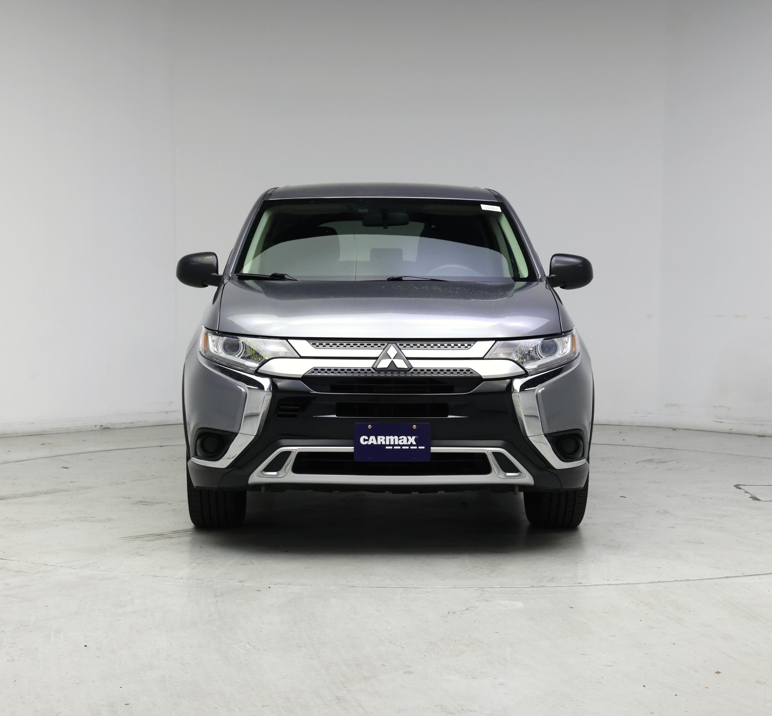 Thumbnail: 2020 Mitsubishi Outlander - 5