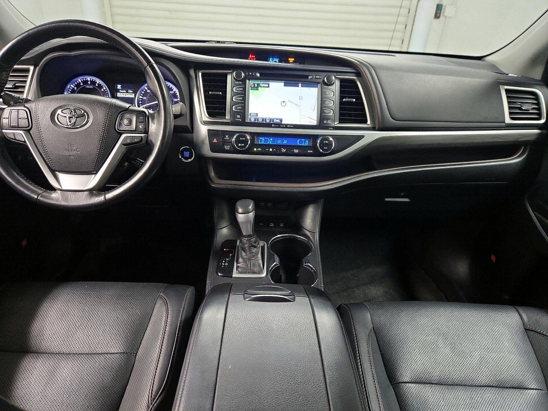 Thumbnail: 2018 Toyota Highlander - 9