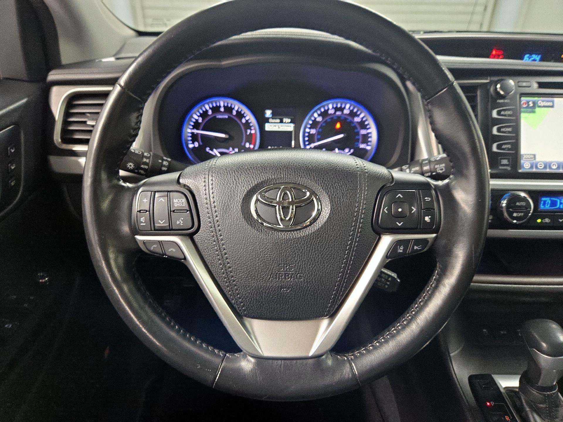 Thumbnail: 2018 Toyota Highlander - 10