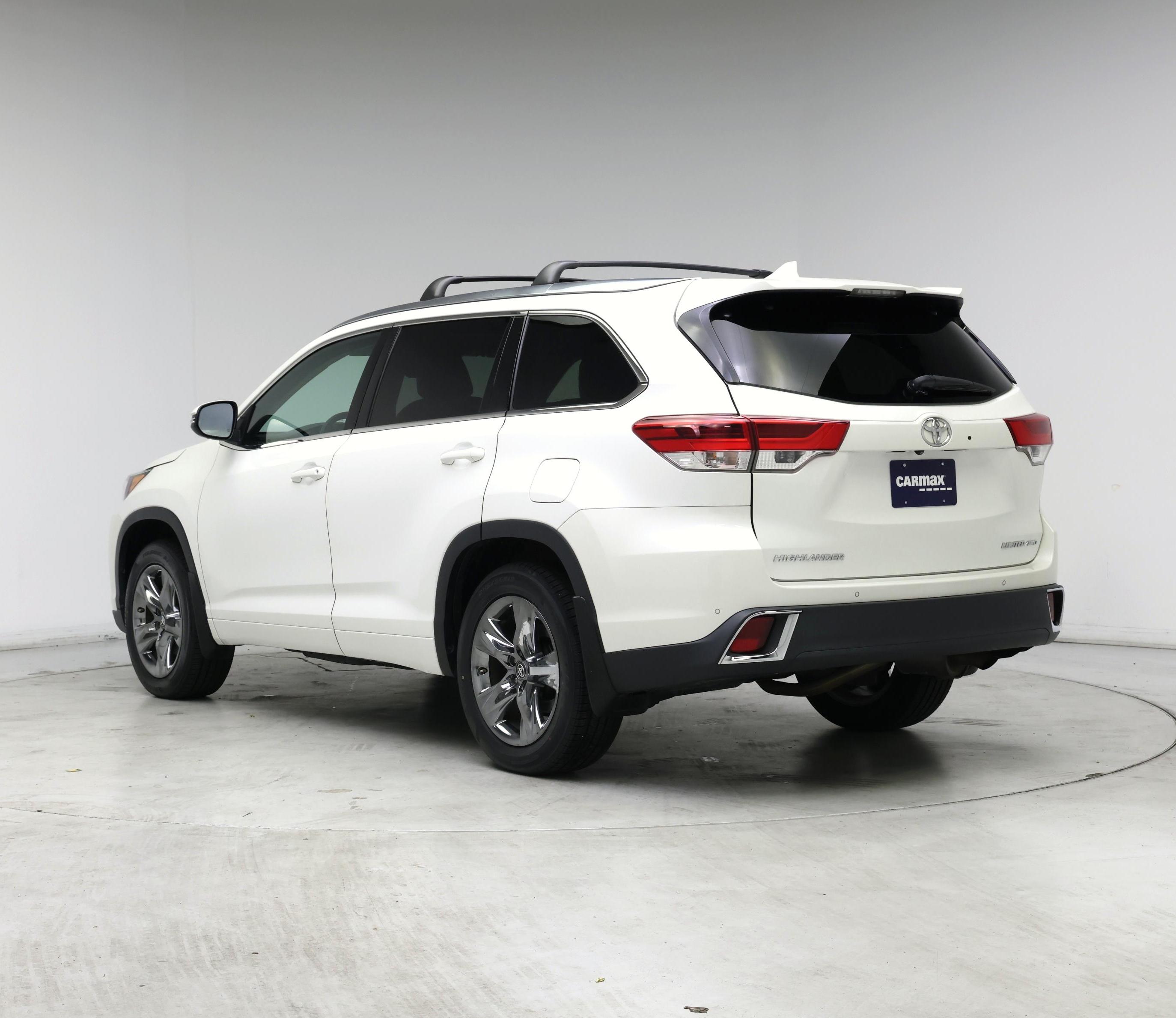 Thumbnail: 2018 Toyota Highlander - 2